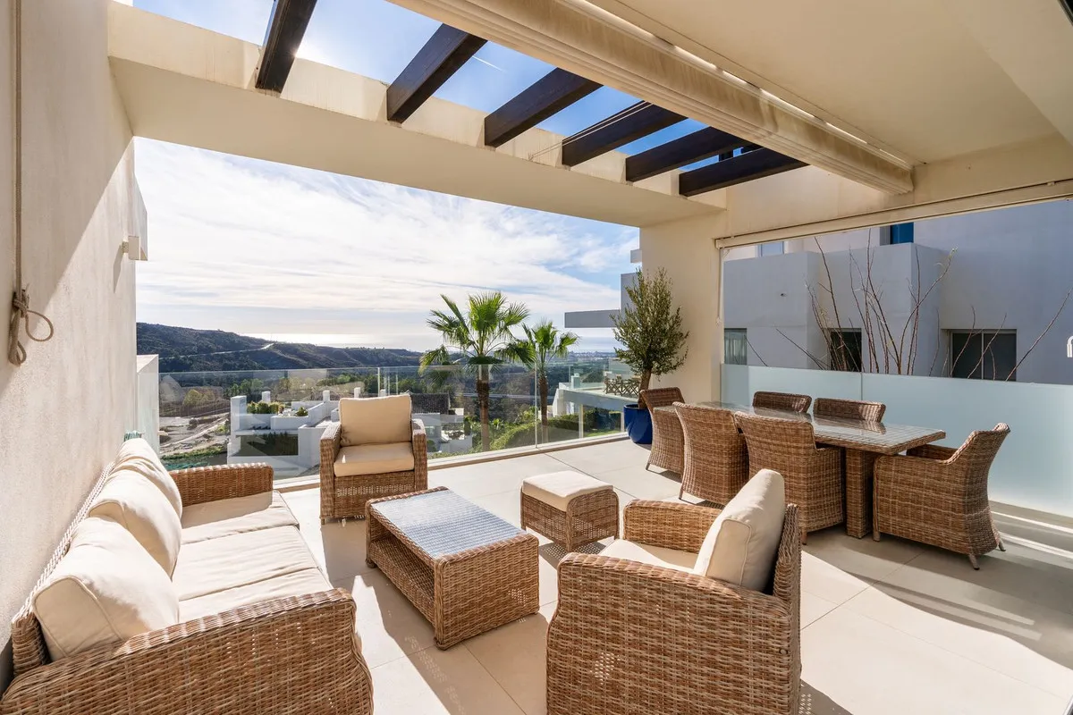 Benahavis, apartamento de 3 dormitorios en venta