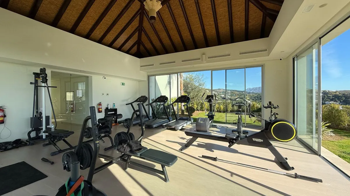 Benahavis, apartamento de 3 dormitorios en venta