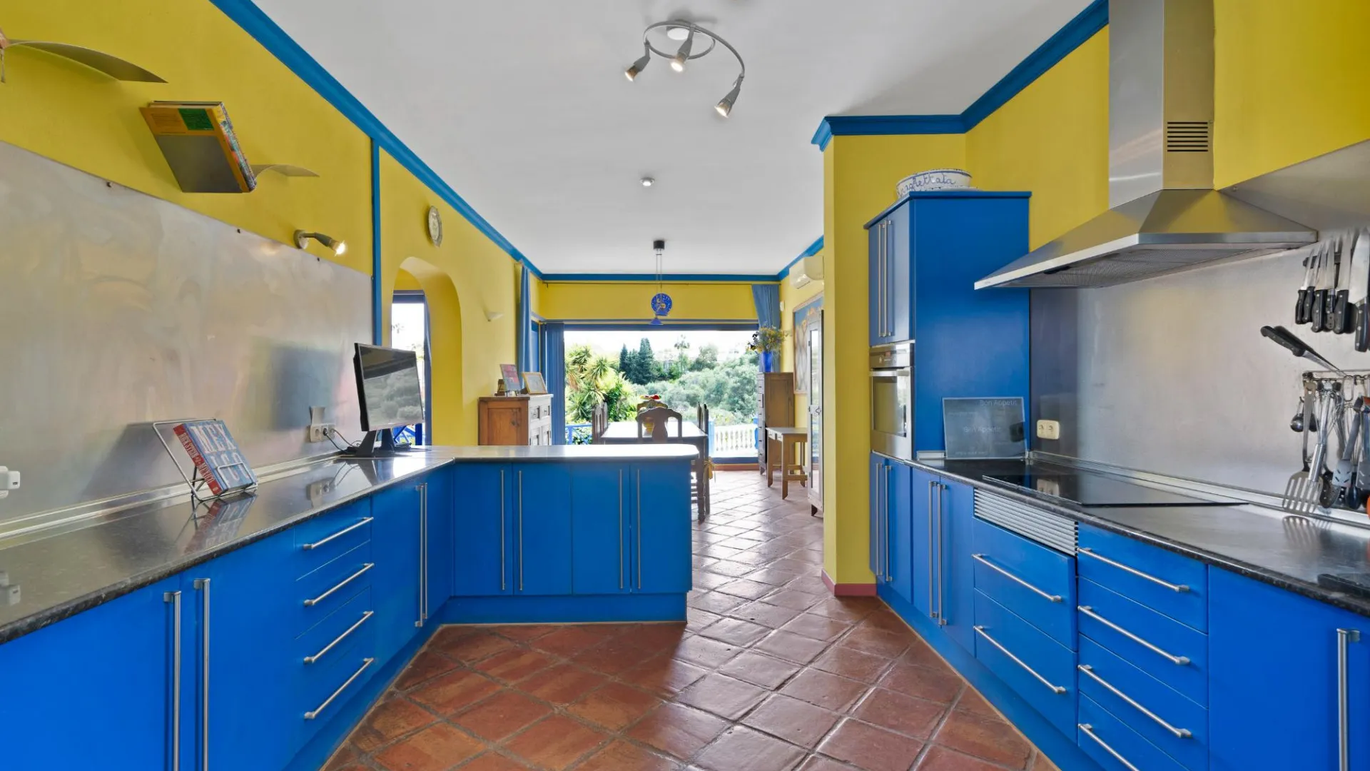 4 bedrooms villa for sale in Cerros del Aguila