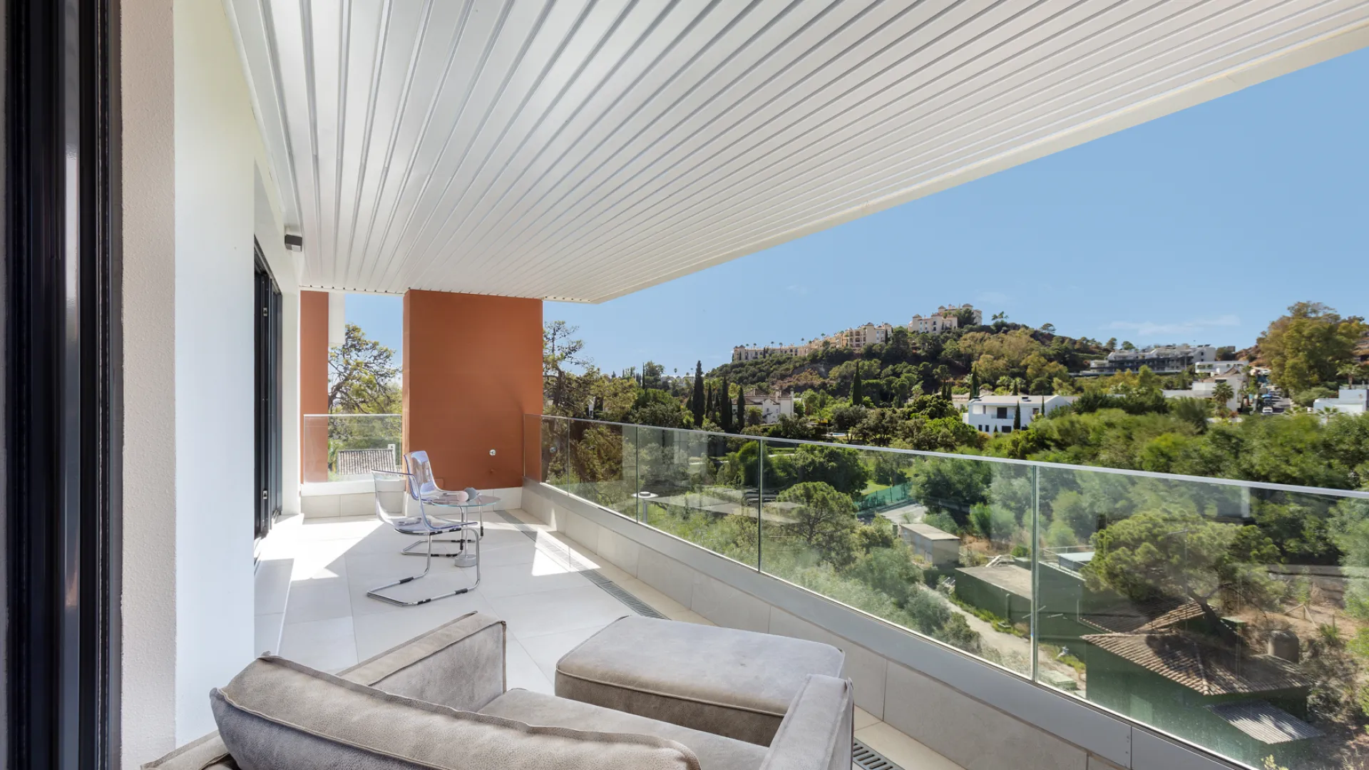 Apartamento a la venta en Benahavis con 2 dormitorios