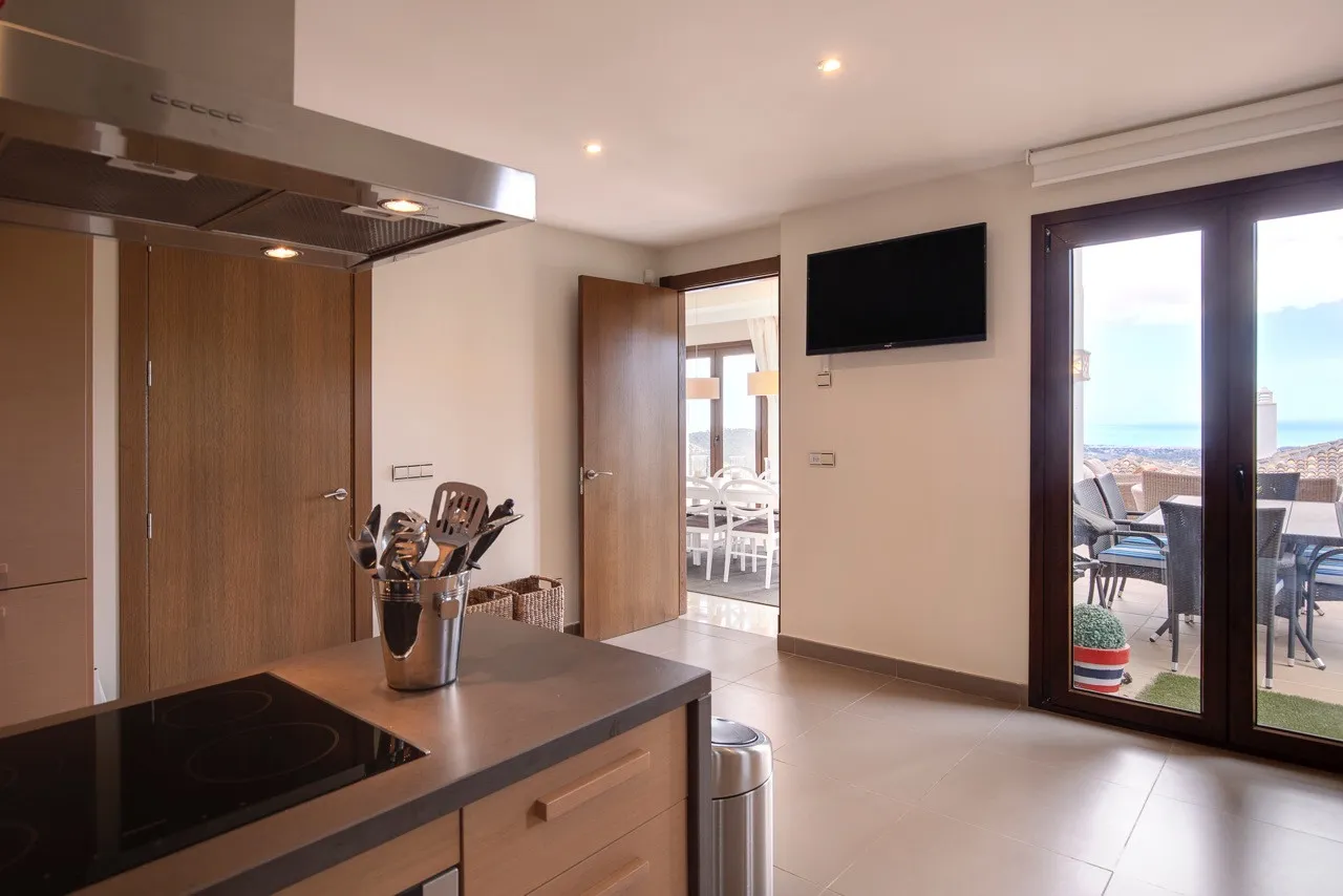 Se vende villa de 5 dormitorios en Benahavis