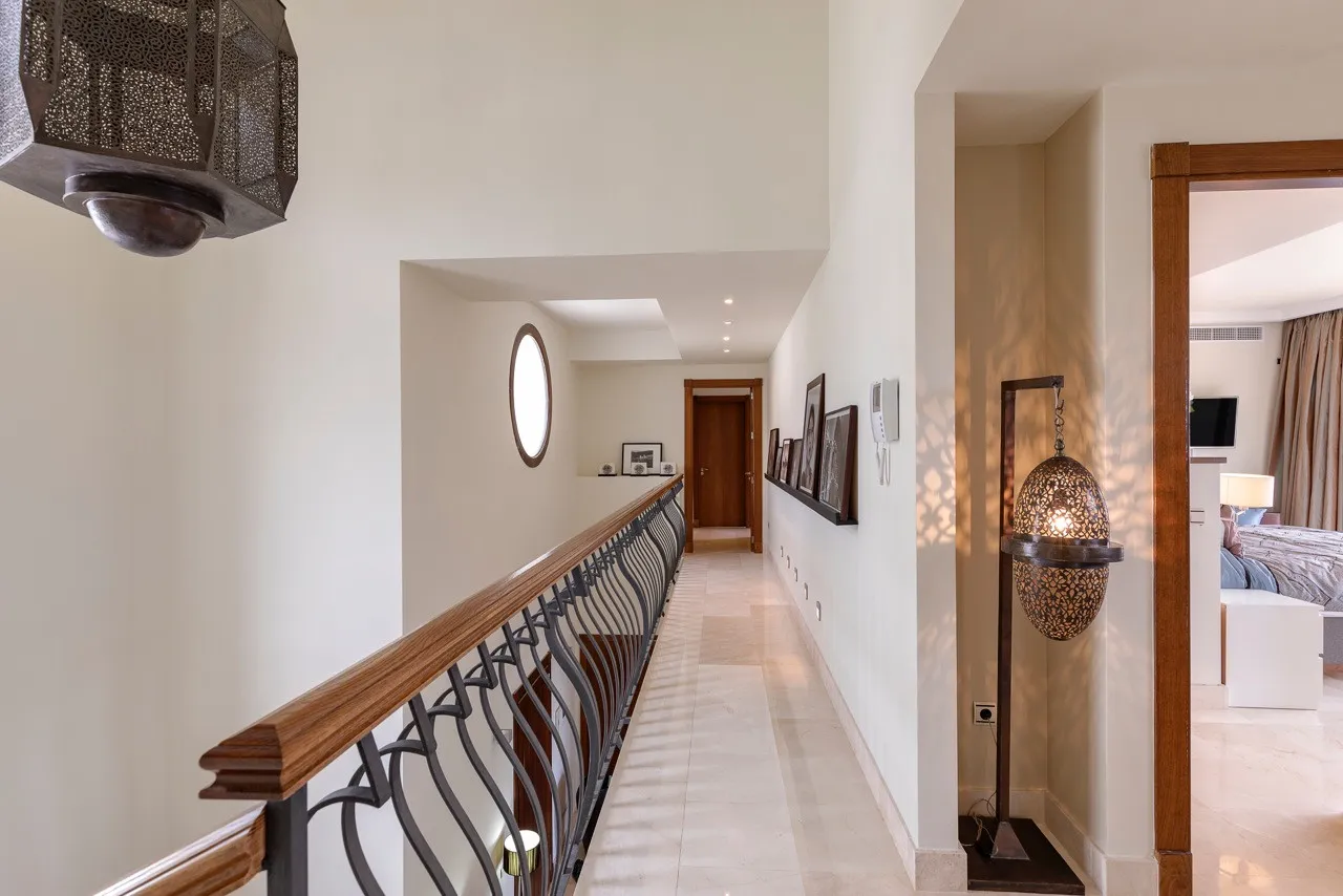 Se vende villa de 5 dormitorios en Benahavis