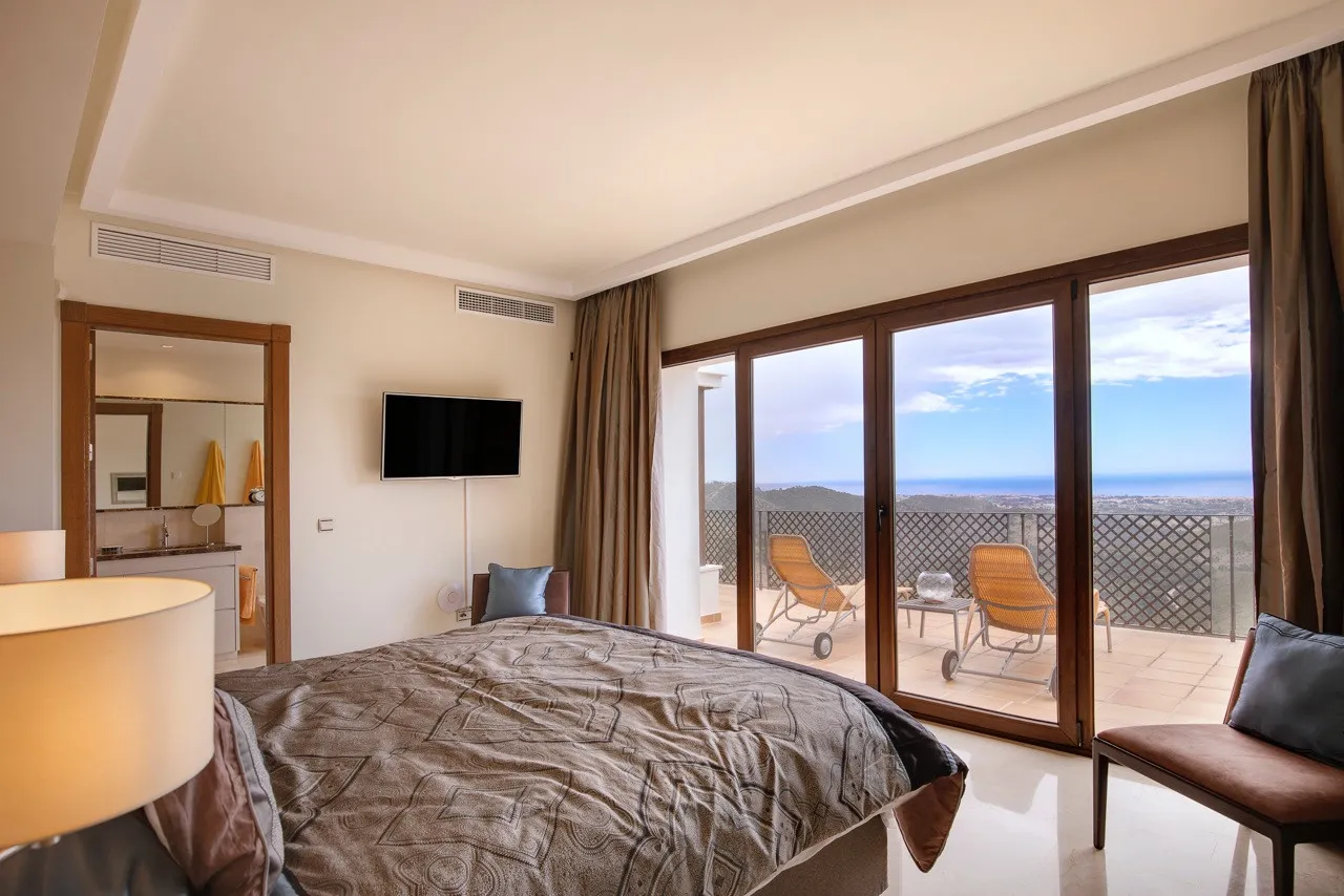 Se vende villa de 5 dormitorios en Benahavis