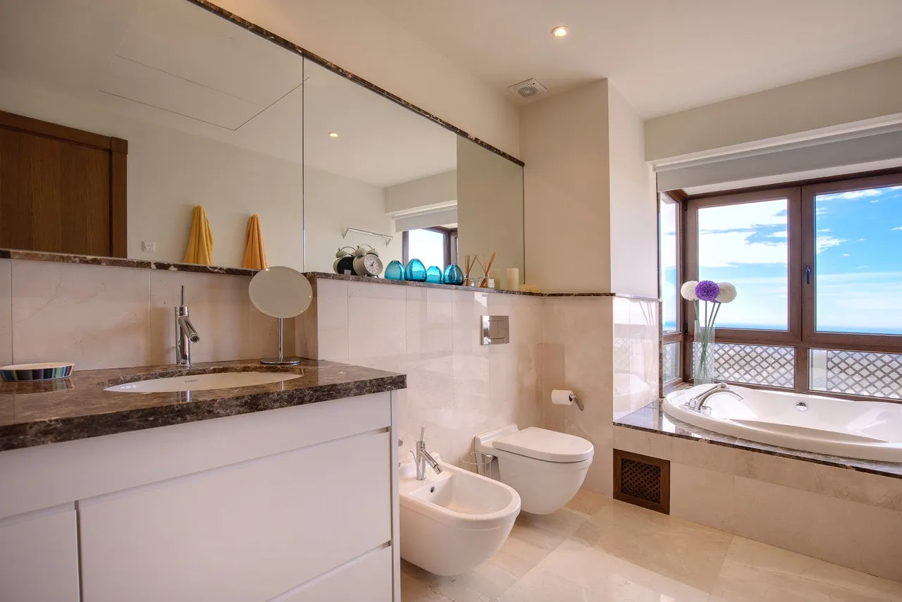 Se vende villa de 5 dormitorios en Benahavis