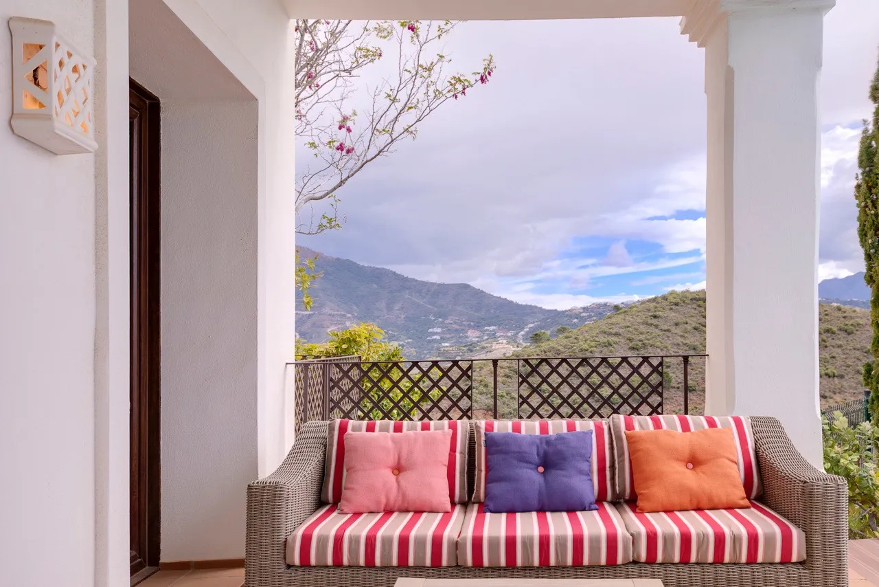 Se vende villa de 5 dormitorios en Benahavis