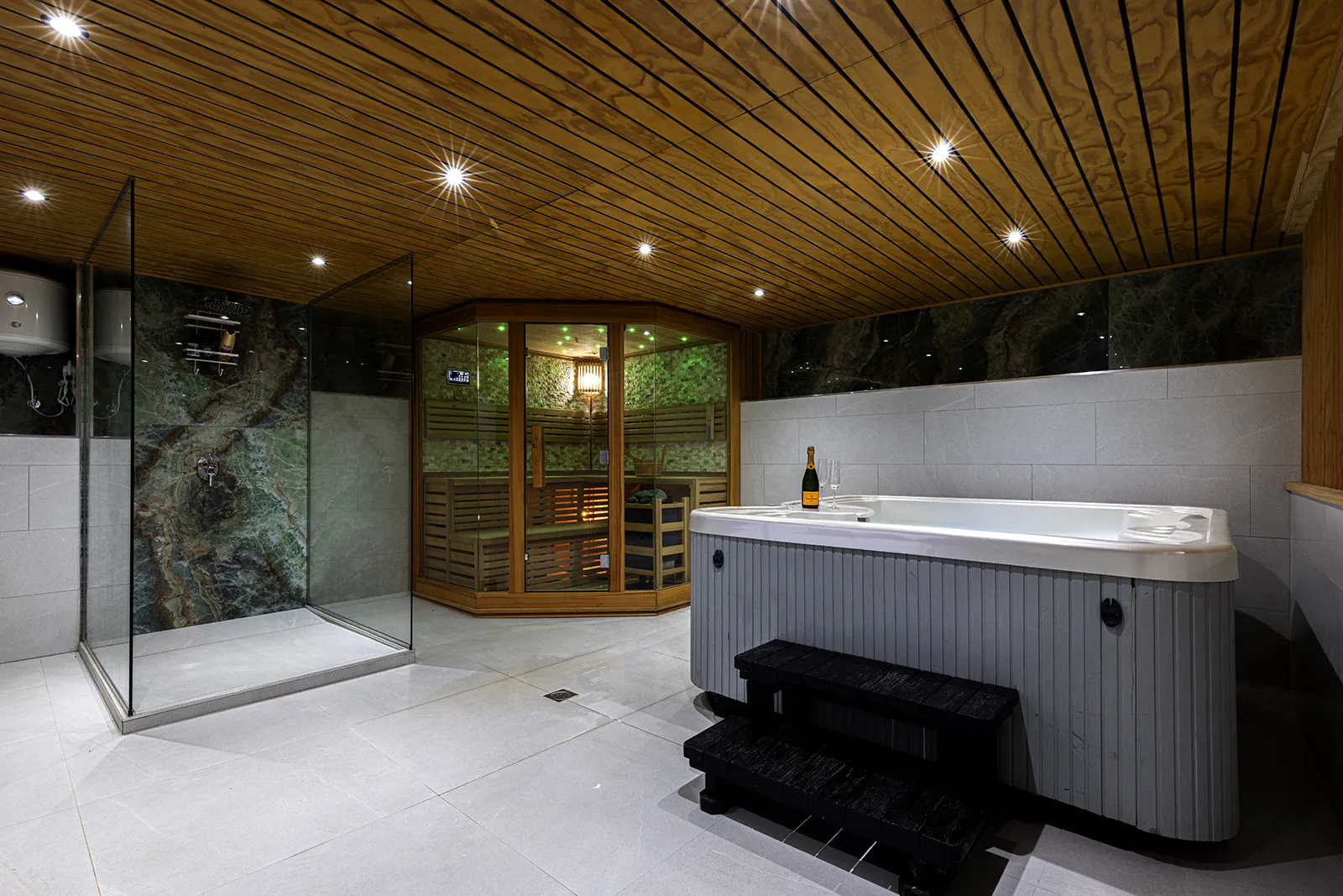 4 bedrooms villa in Casares for sale