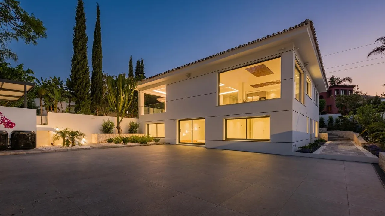 For sale Guadalmina Alta villa with 6 bedrooms