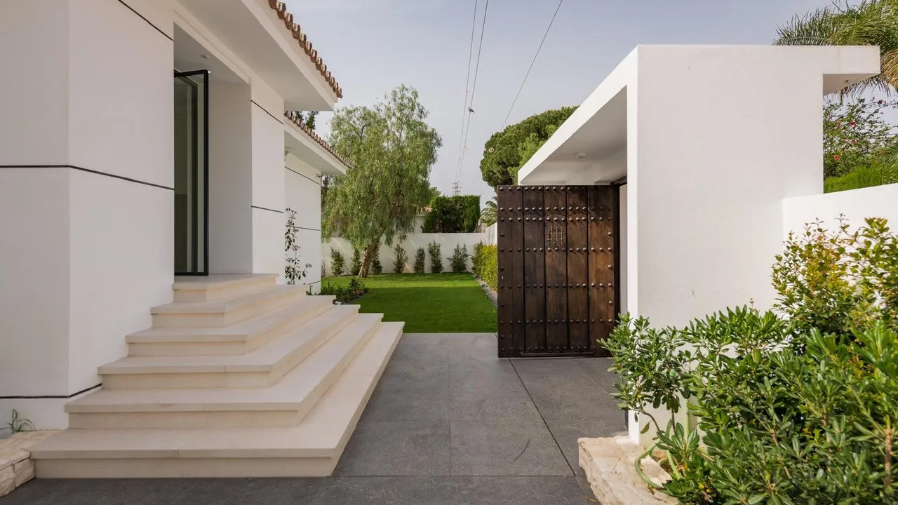 For sale Guadalmina Alta villa with 6 bedrooms