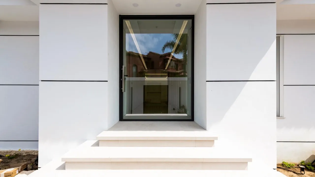 For sale Guadalmina Alta villa with 6 bedrooms