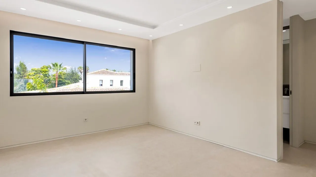 For sale Guadalmina Alta villa with 6 bedrooms