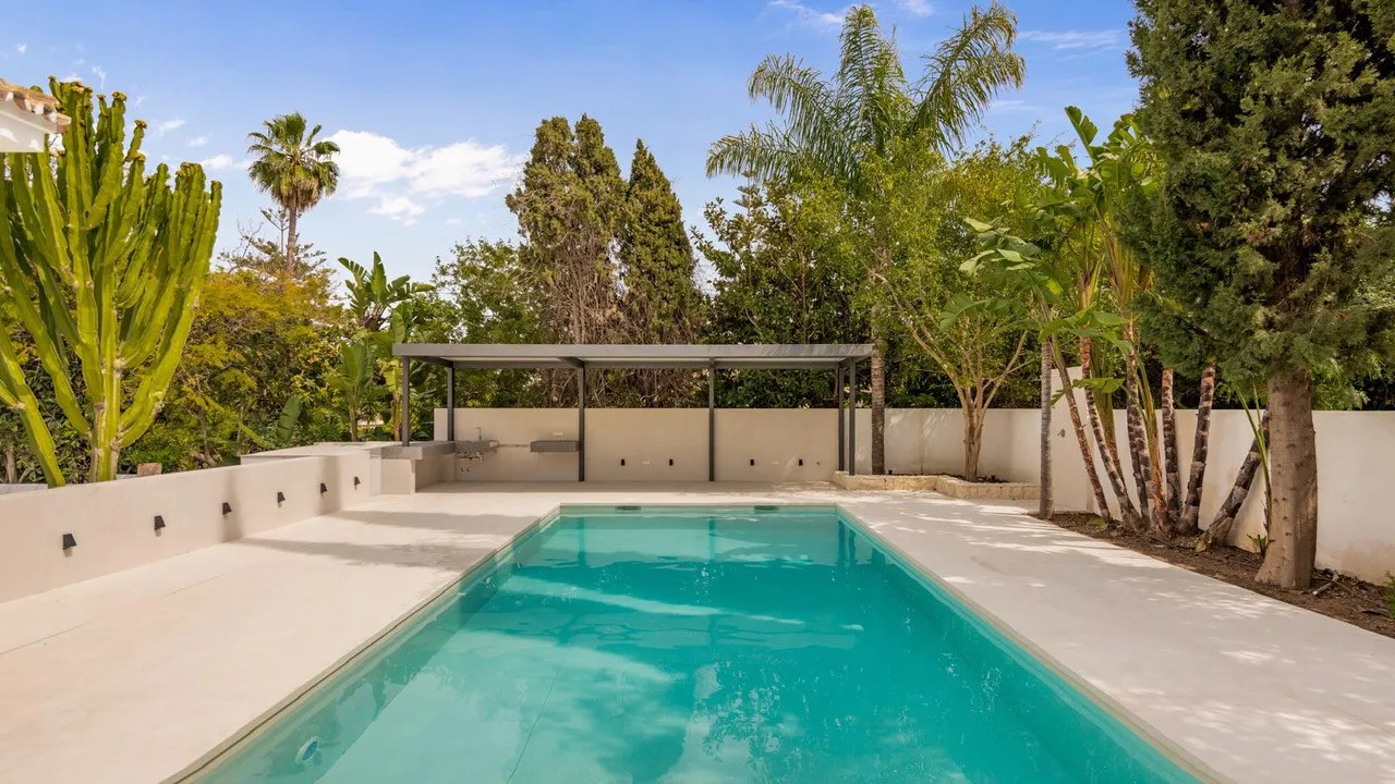 For sale Guadalmina Alta villa with 6 bedrooms