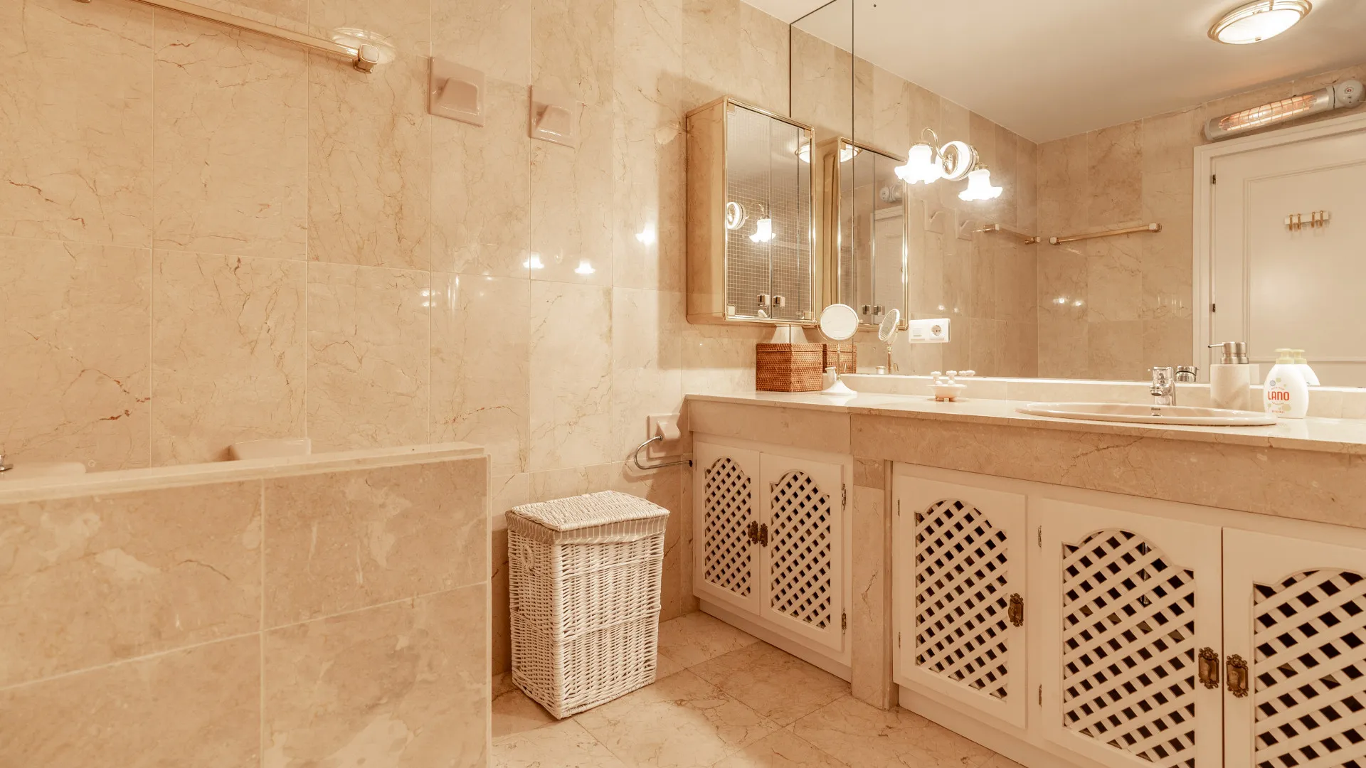 Buy Guadalmina Alta apartment