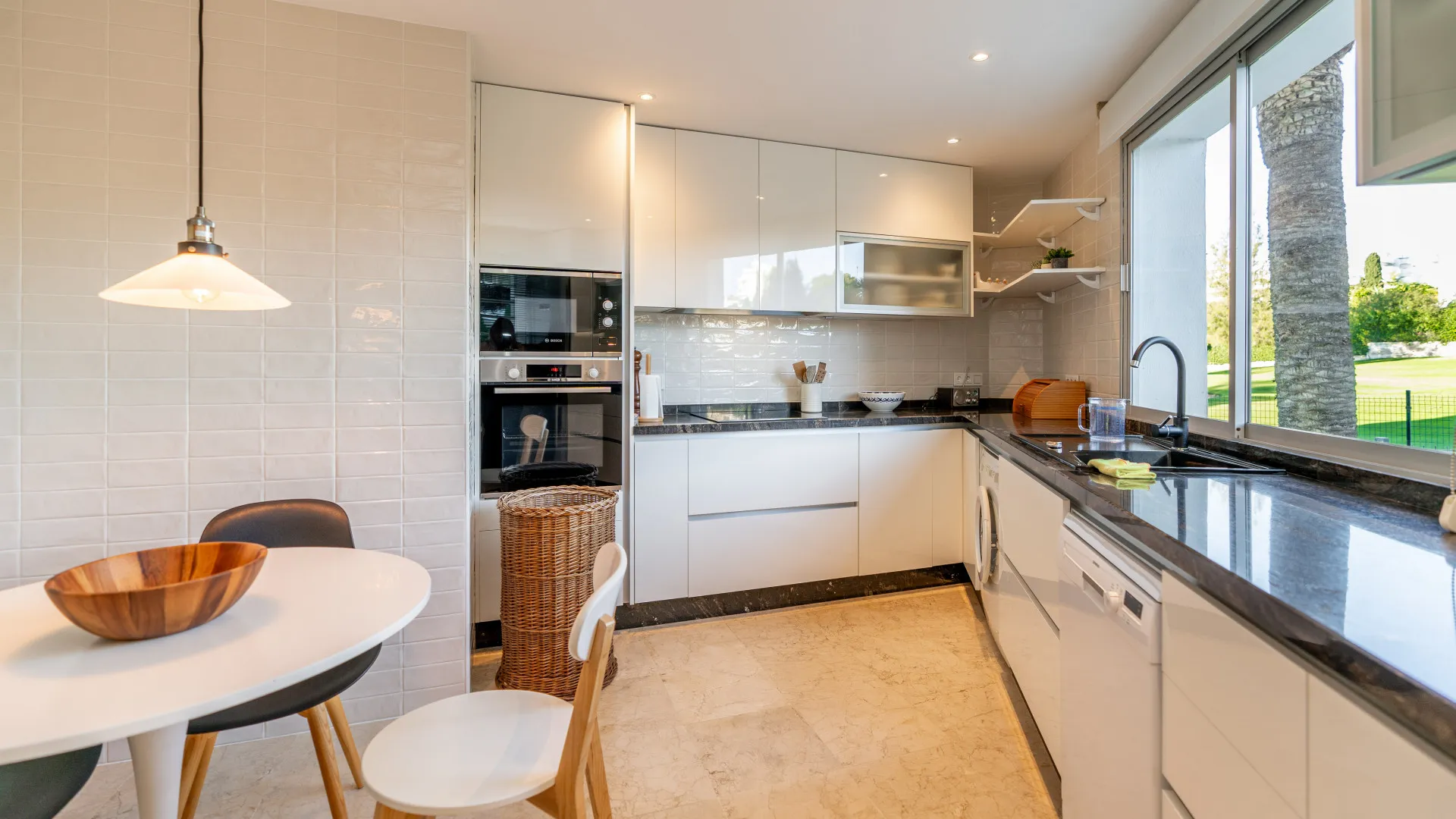 Buy Guadalmina Alta apartment