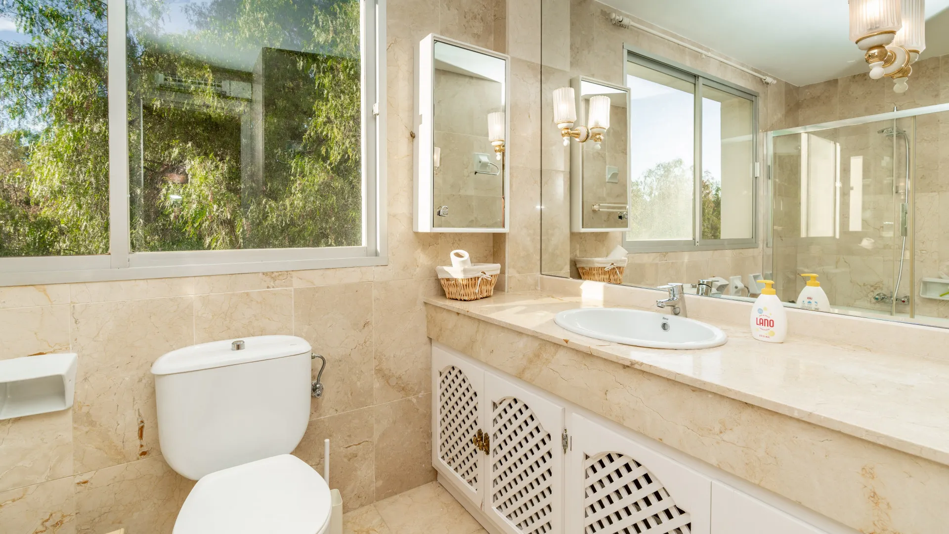 Buy Guadalmina Alta apartment