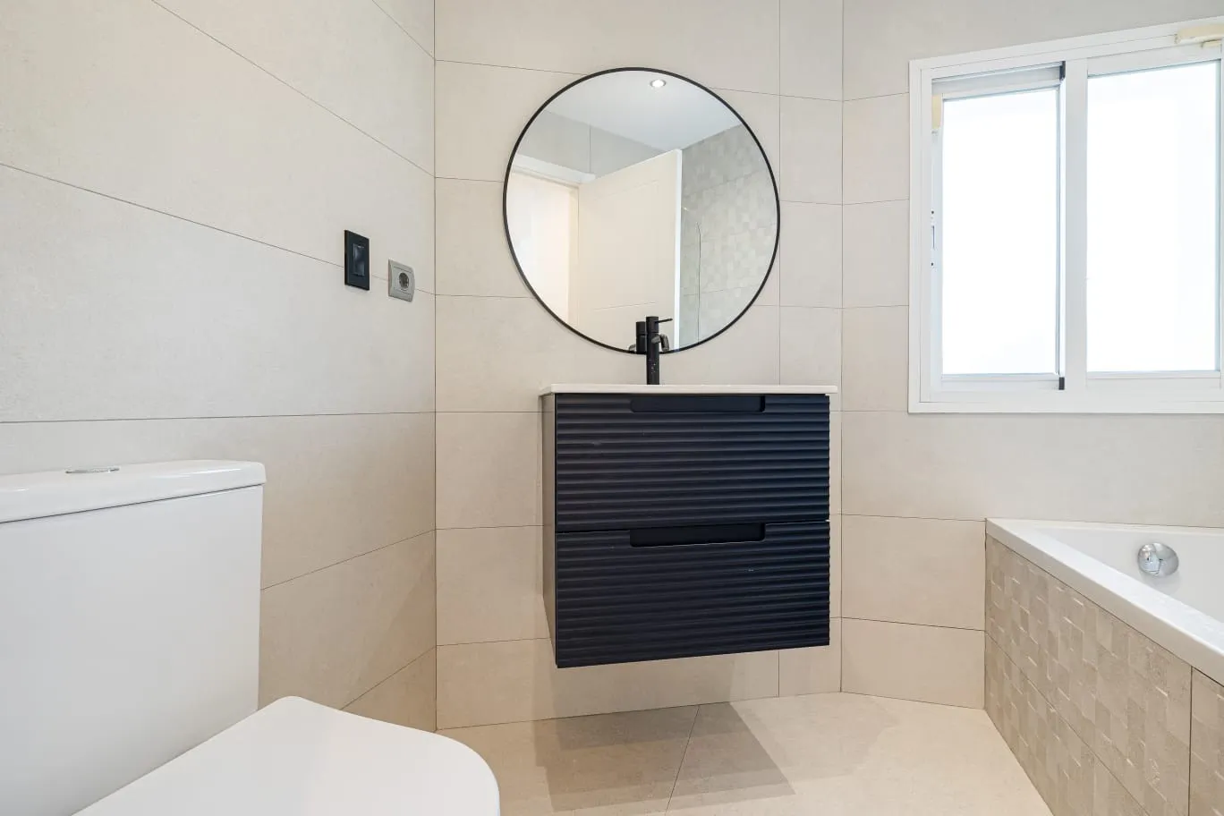 Estepona, villa a la venta