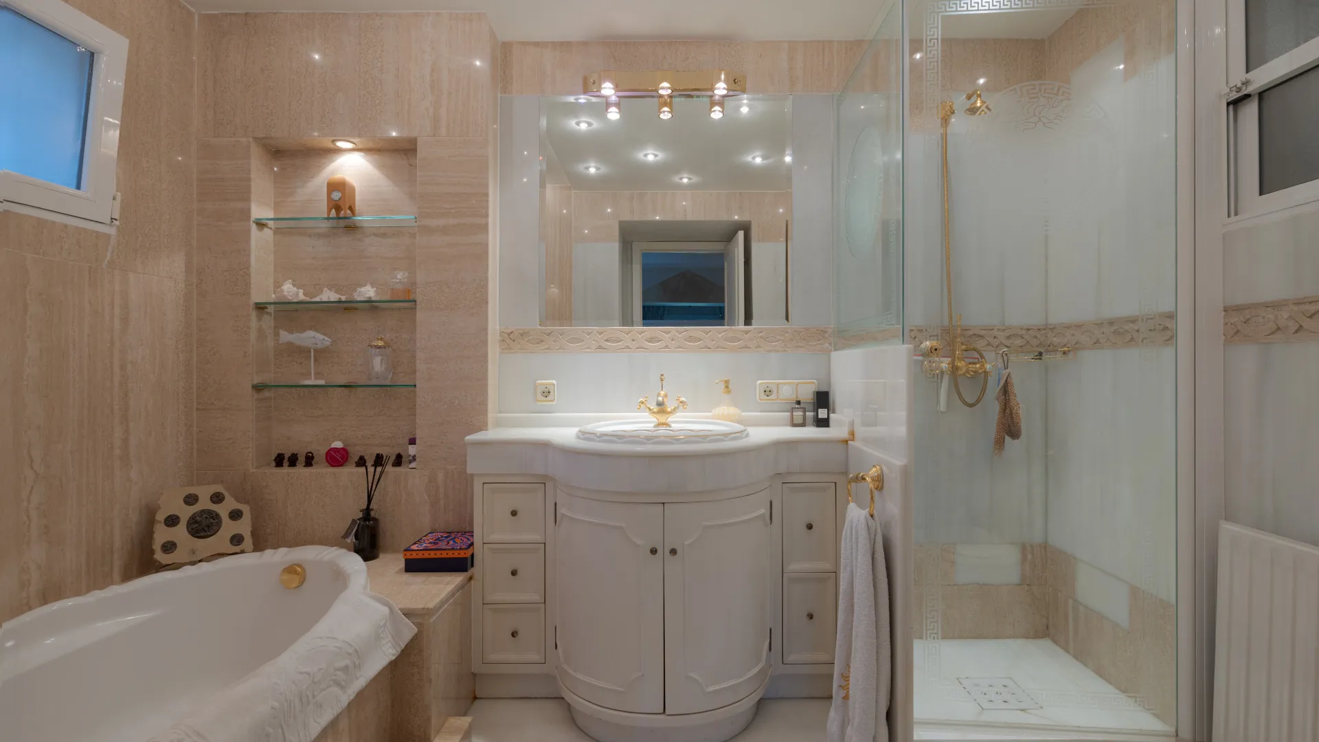 Villa en venta en Guadalmina Alta con 3 dormitorios