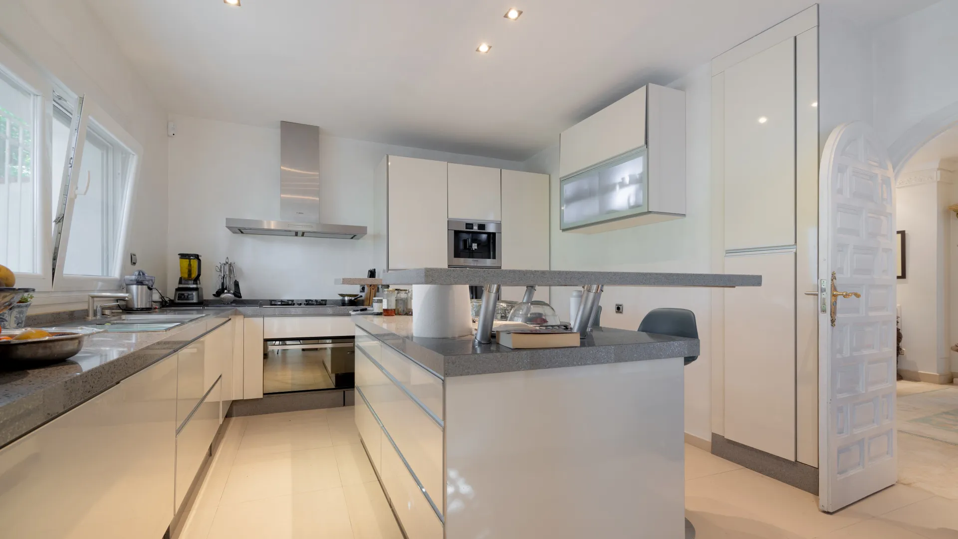 Villa en venta en Guadalmina Alta con 3 dormitorios