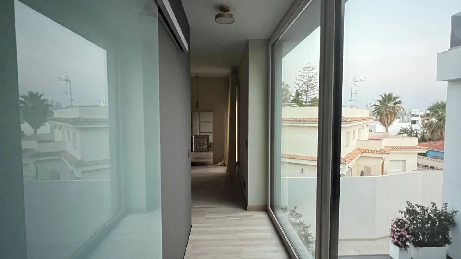 Comprar villa de 5 dormitorios en Benalmadena Costa