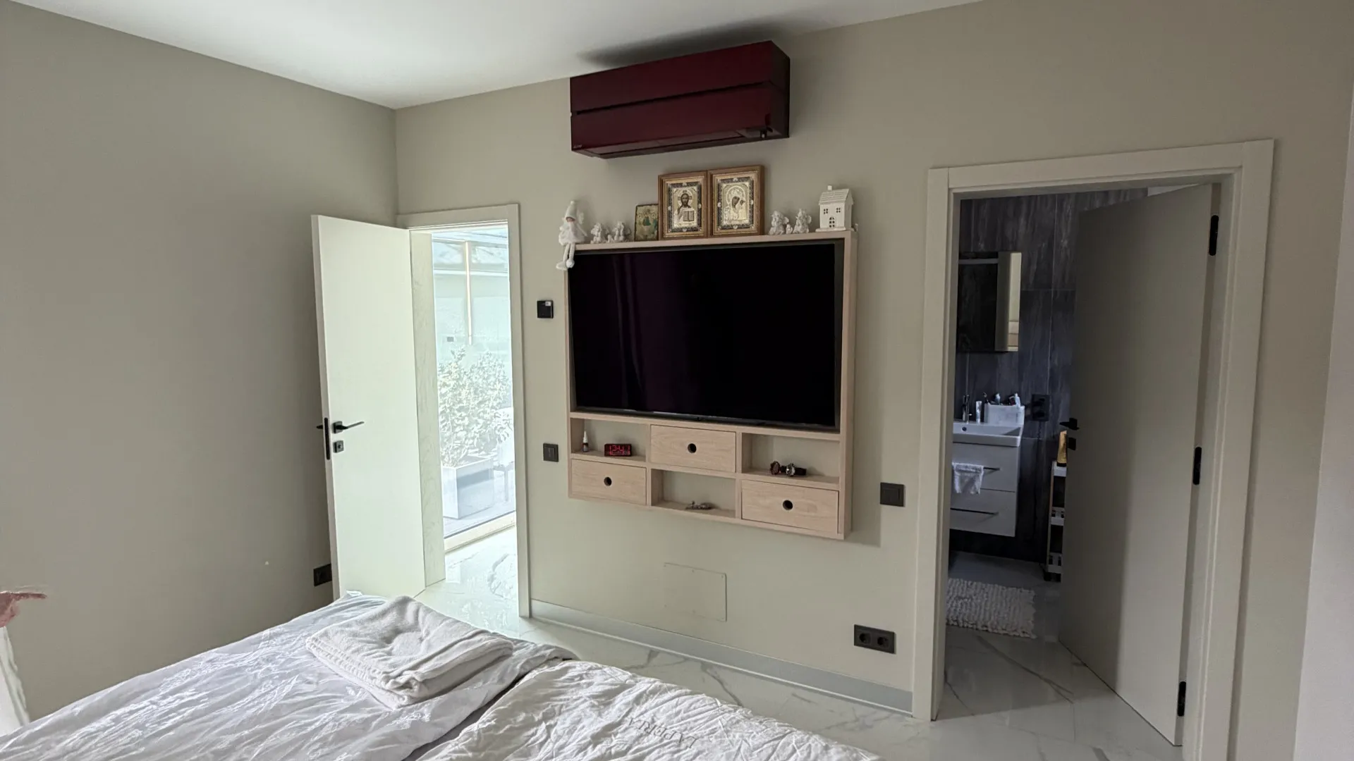 Comprar villa de 5 dormitorios en Benalmadena Costa