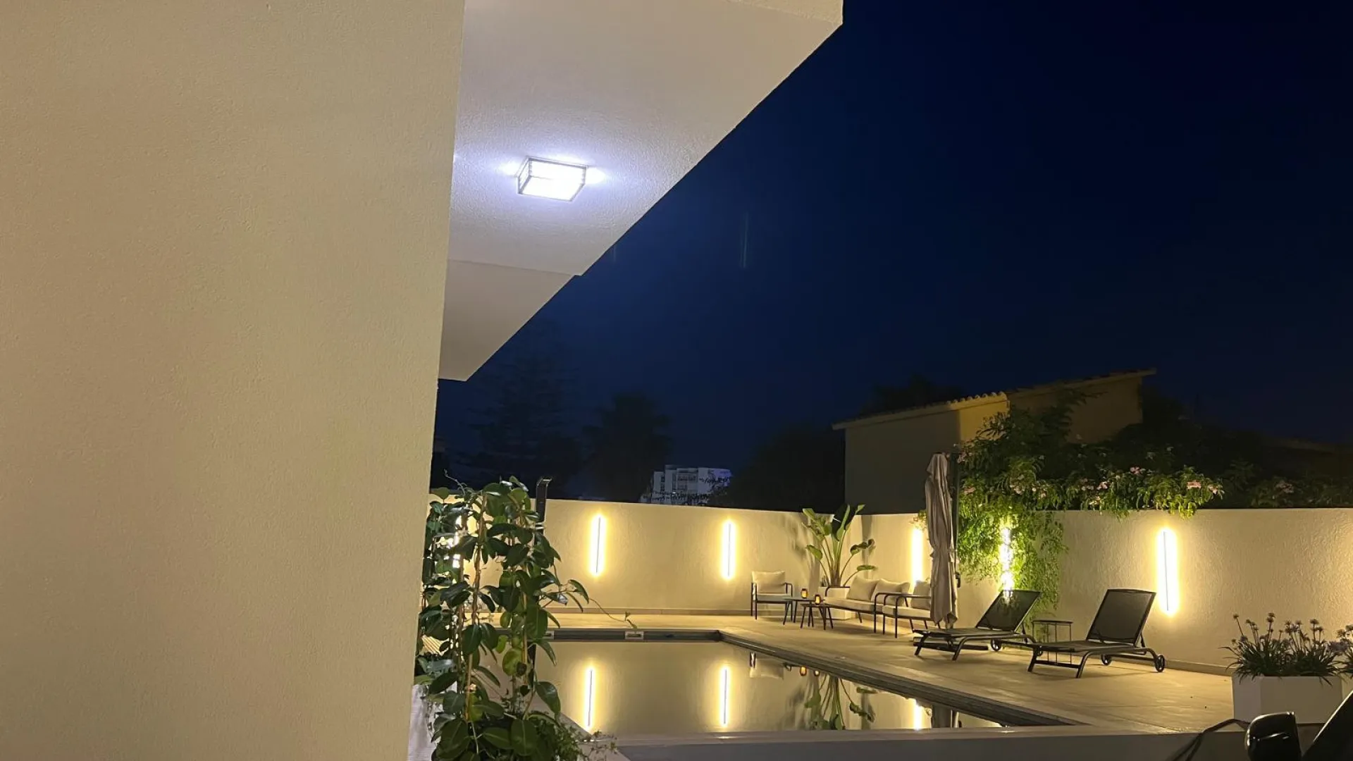 Comprar villa de 5 dormitorios en Benalmadena Costa