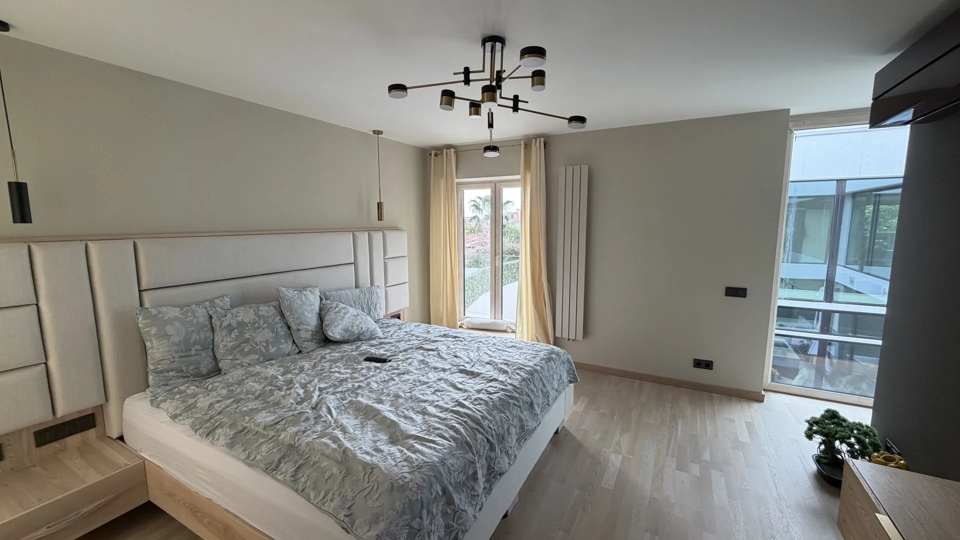 Comprar villa de 5 dormitorios en Benalmadena Costa