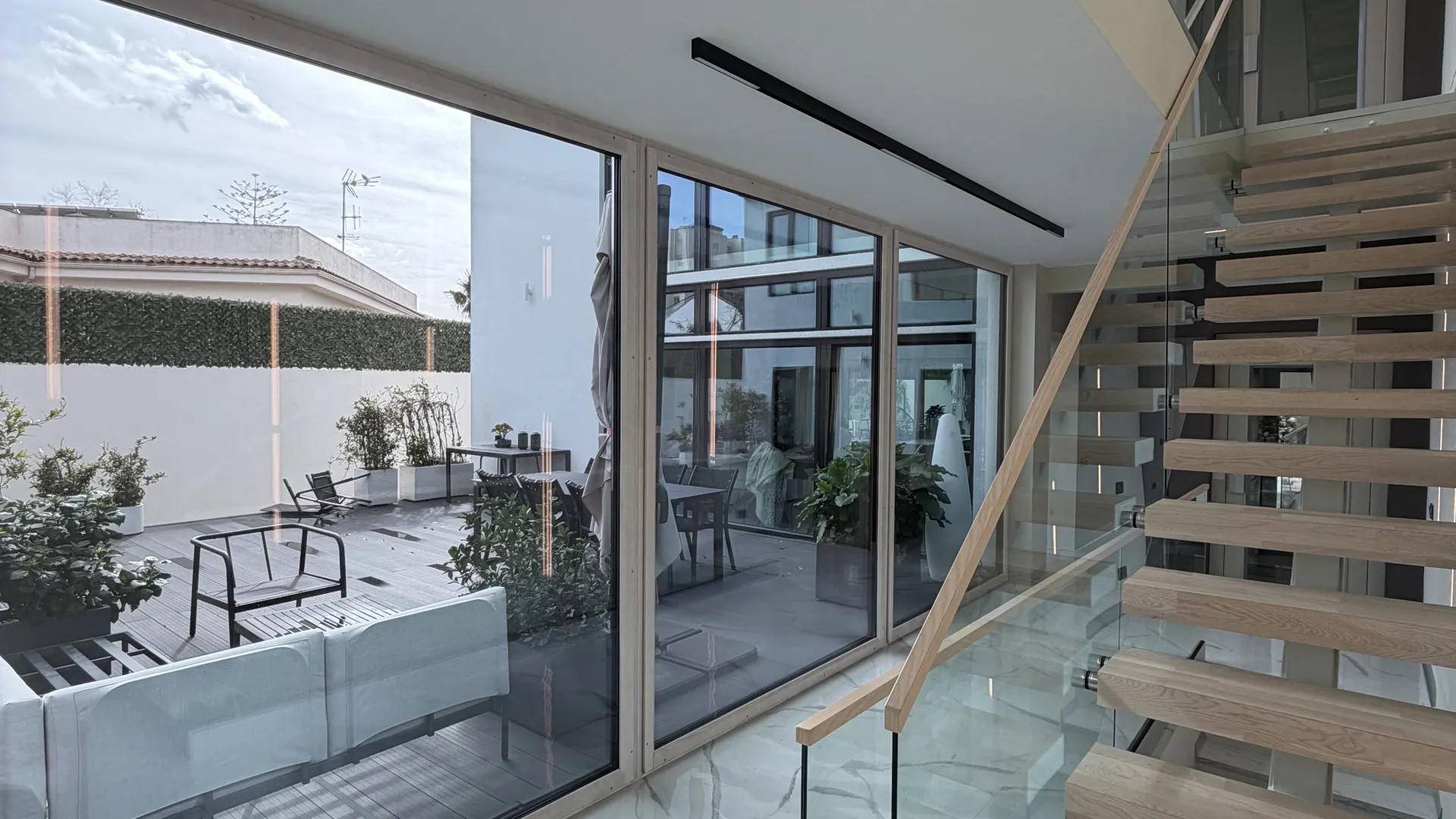 Comprar villa de 5 dormitorios en Benalmadena Costa