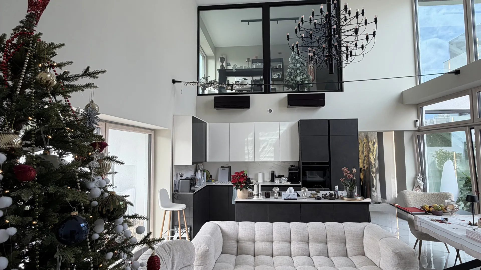 Comprar villa de 5 dormitorios en Benalmadena Costa