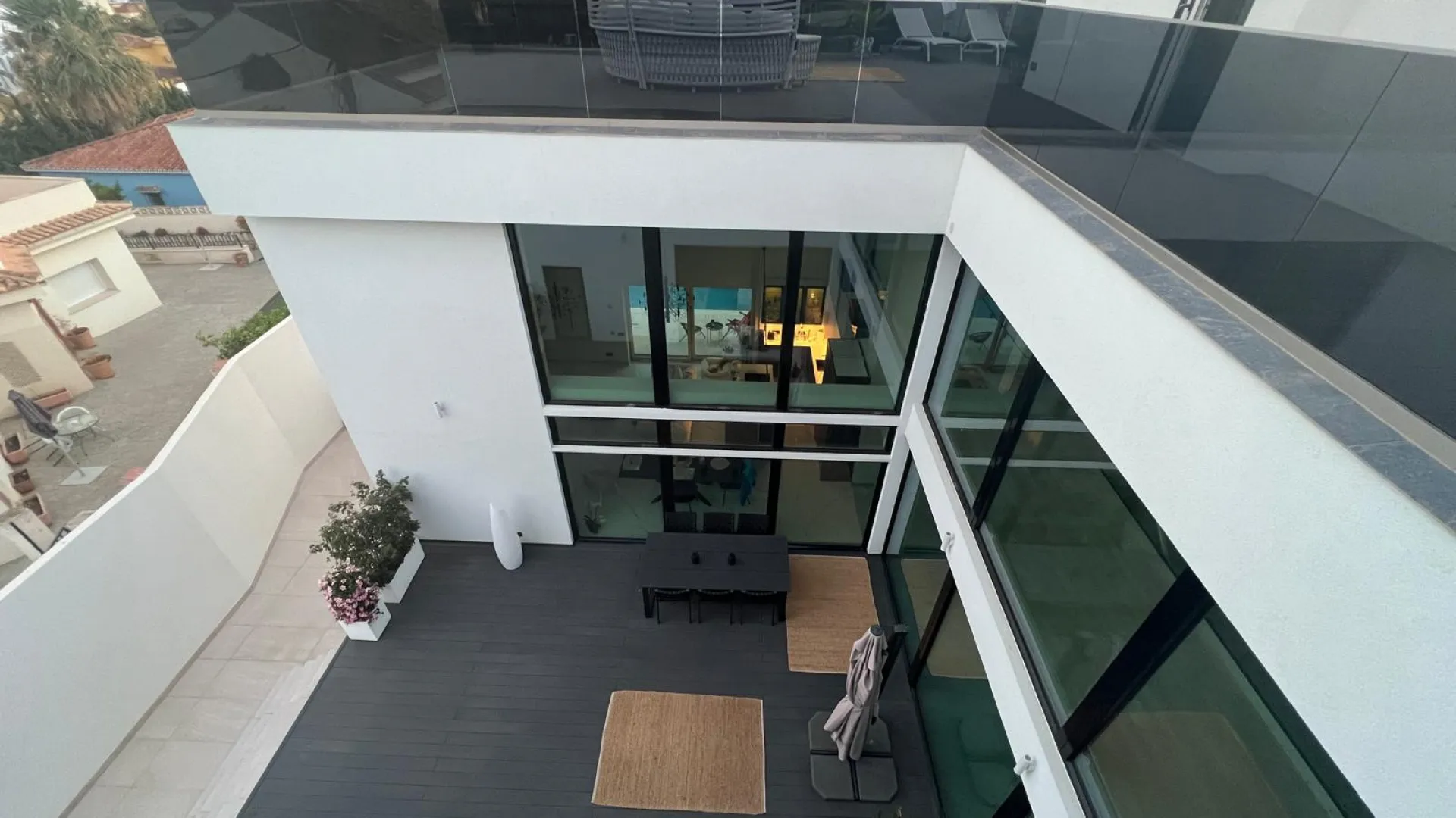 Comprar villa de 5 dormitorios en Benalmadena Costa