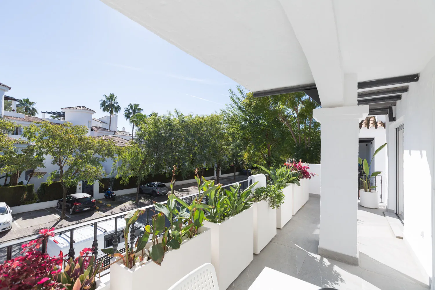 Los Naranjos town house for sale