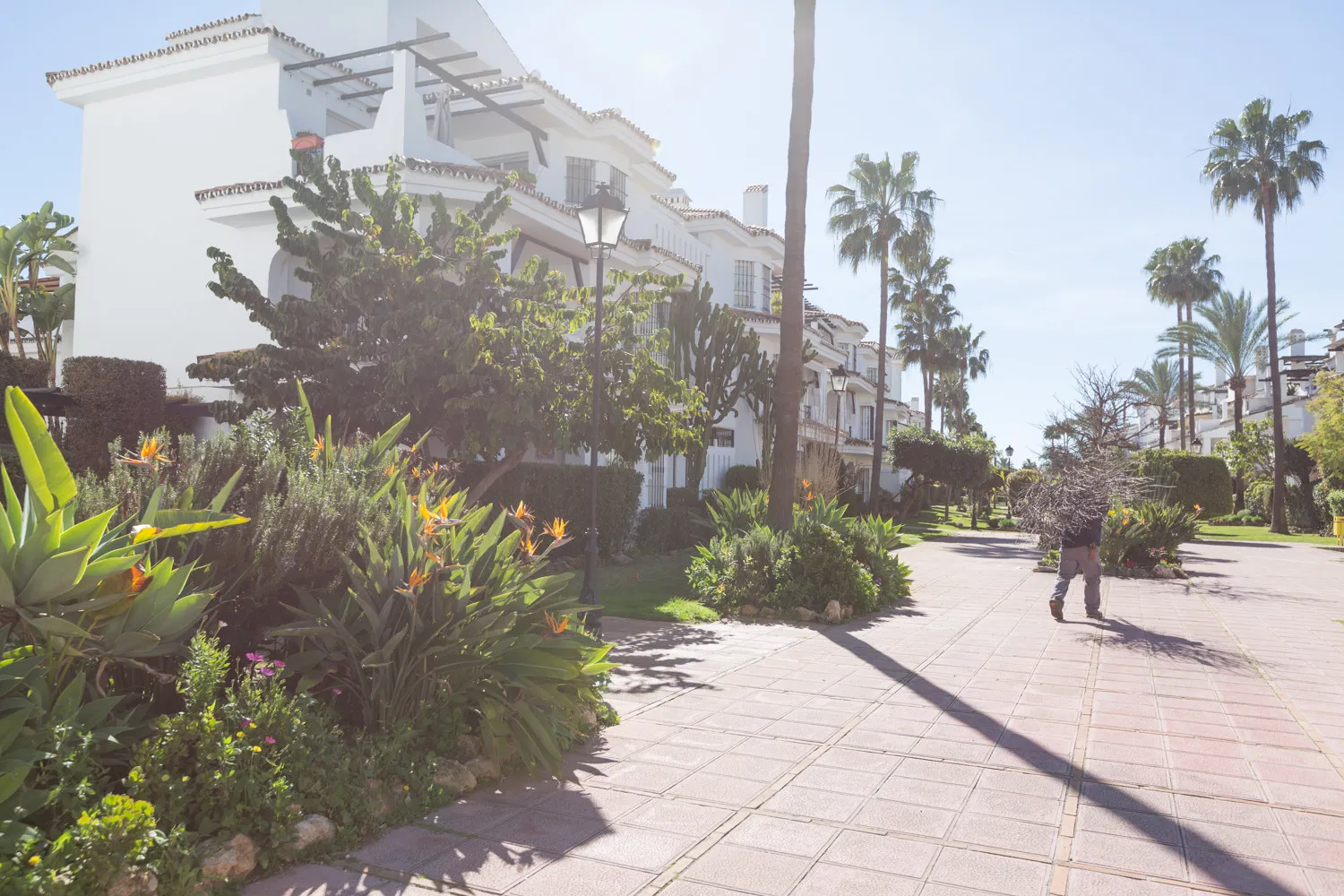 Los Naranjos town house for sale