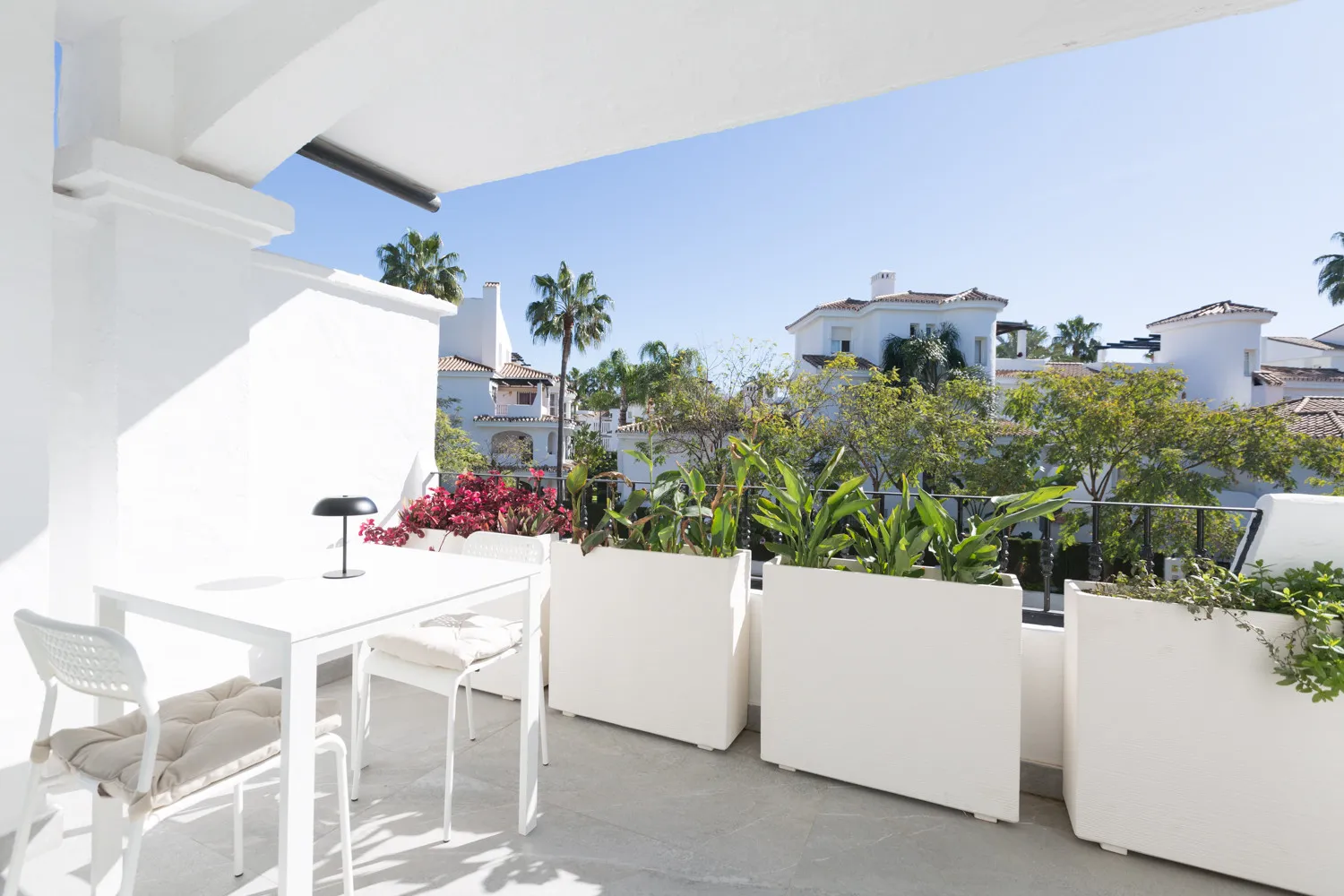 Los Naranjos town house for sale
