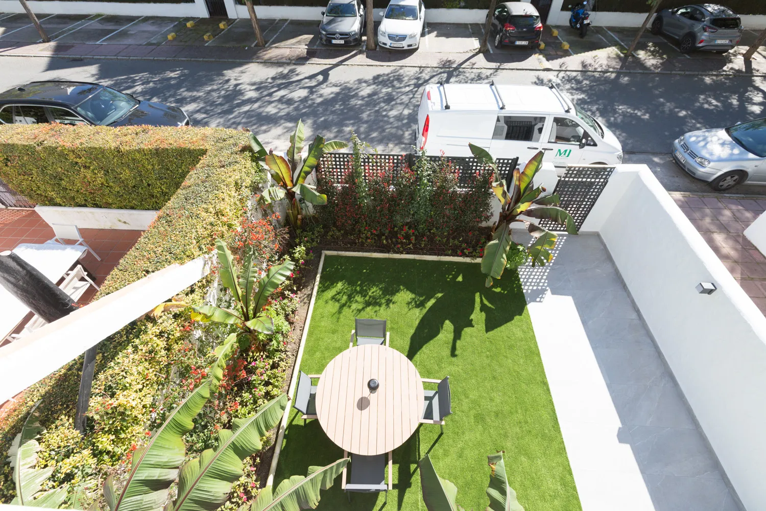 Los Naranjos town house for sale