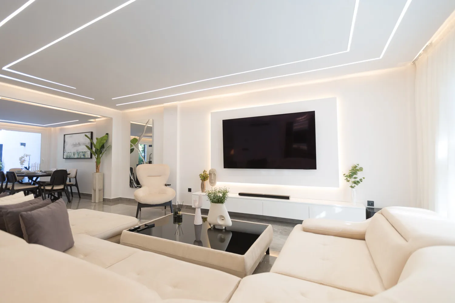 Los Naranjos town house for sale