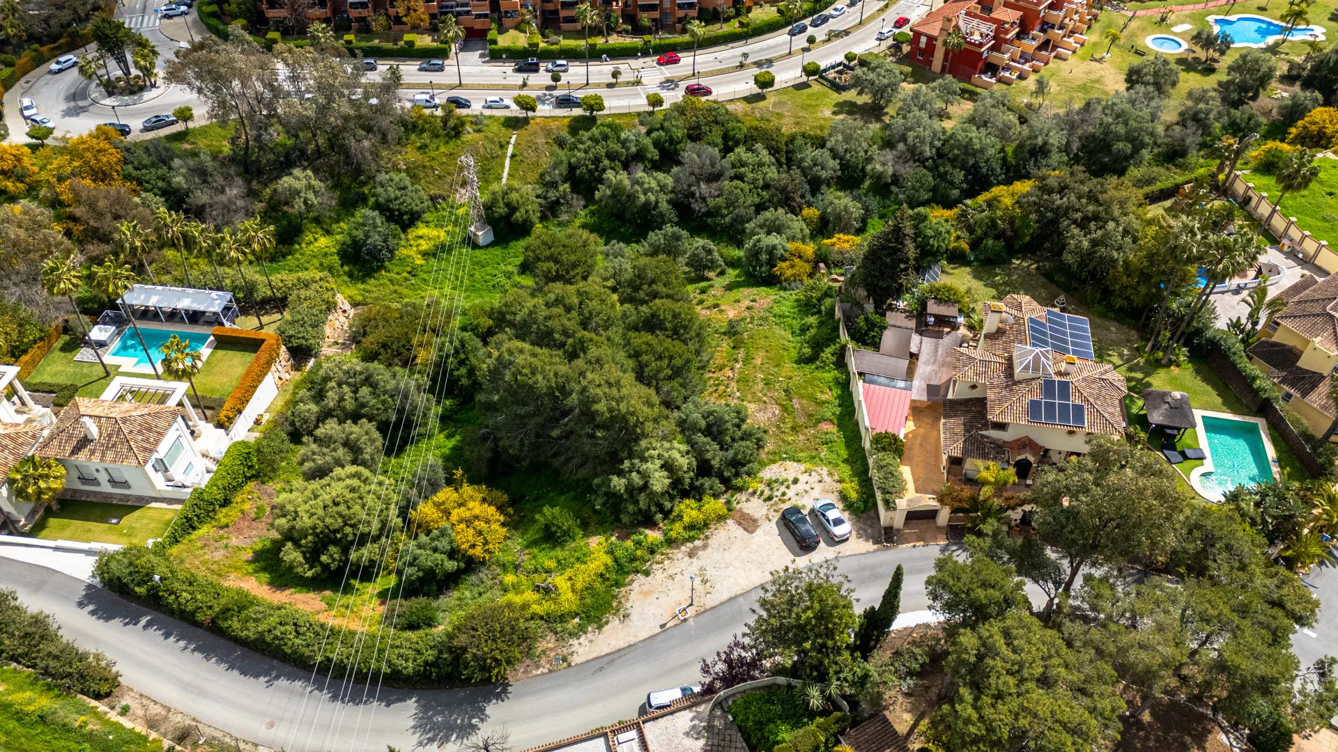 Plot in Hacienda las Chapas for sale