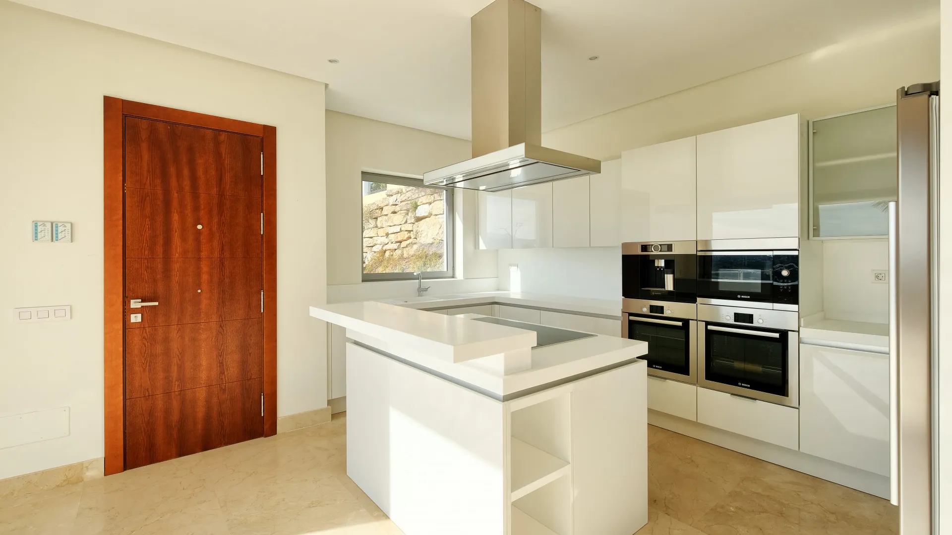 Puerto del Capitan 4 bedrooms villa for sale