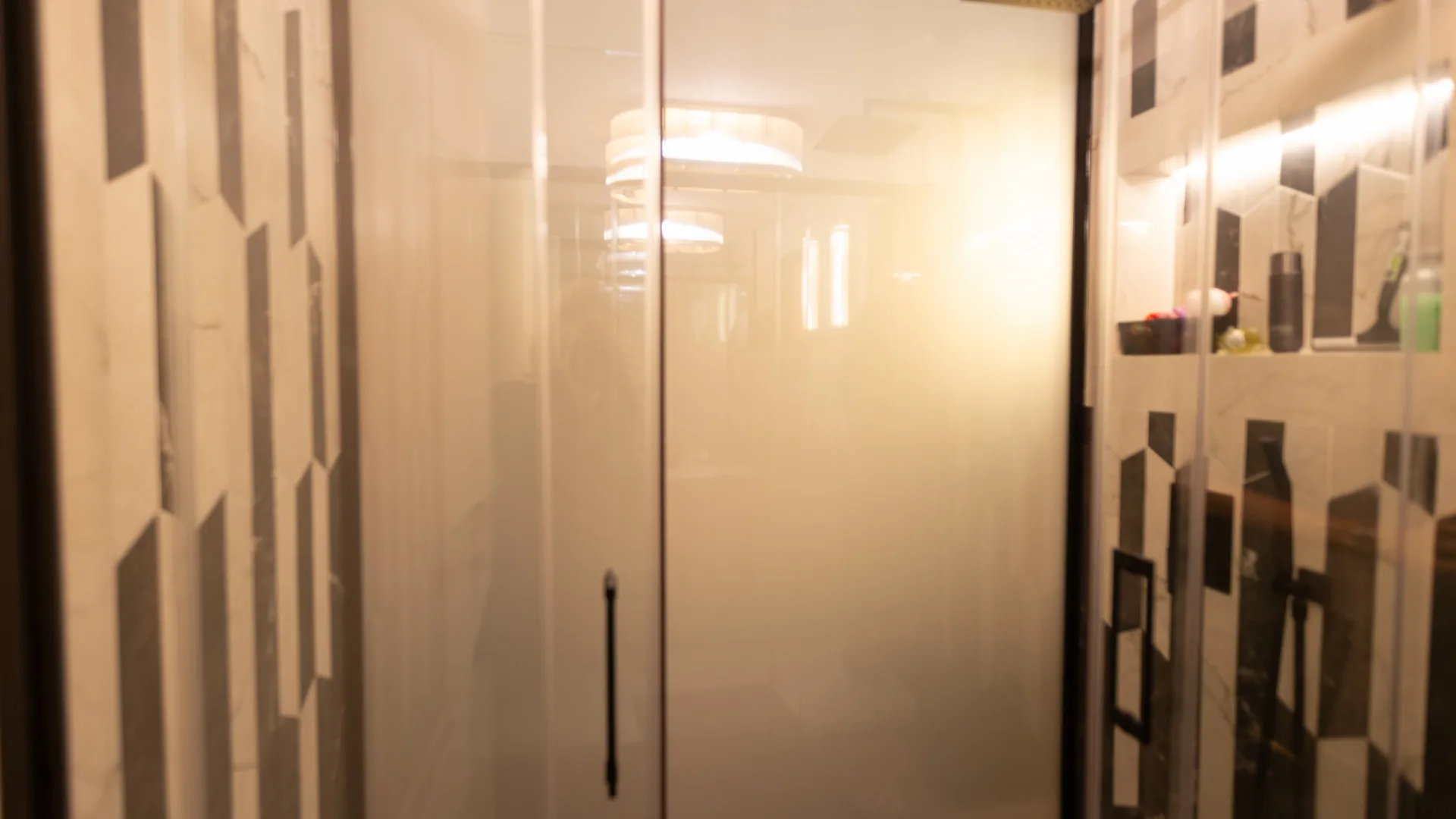 Buy Los Naranjos de Marbella 3 bedrooms ground floor apartment