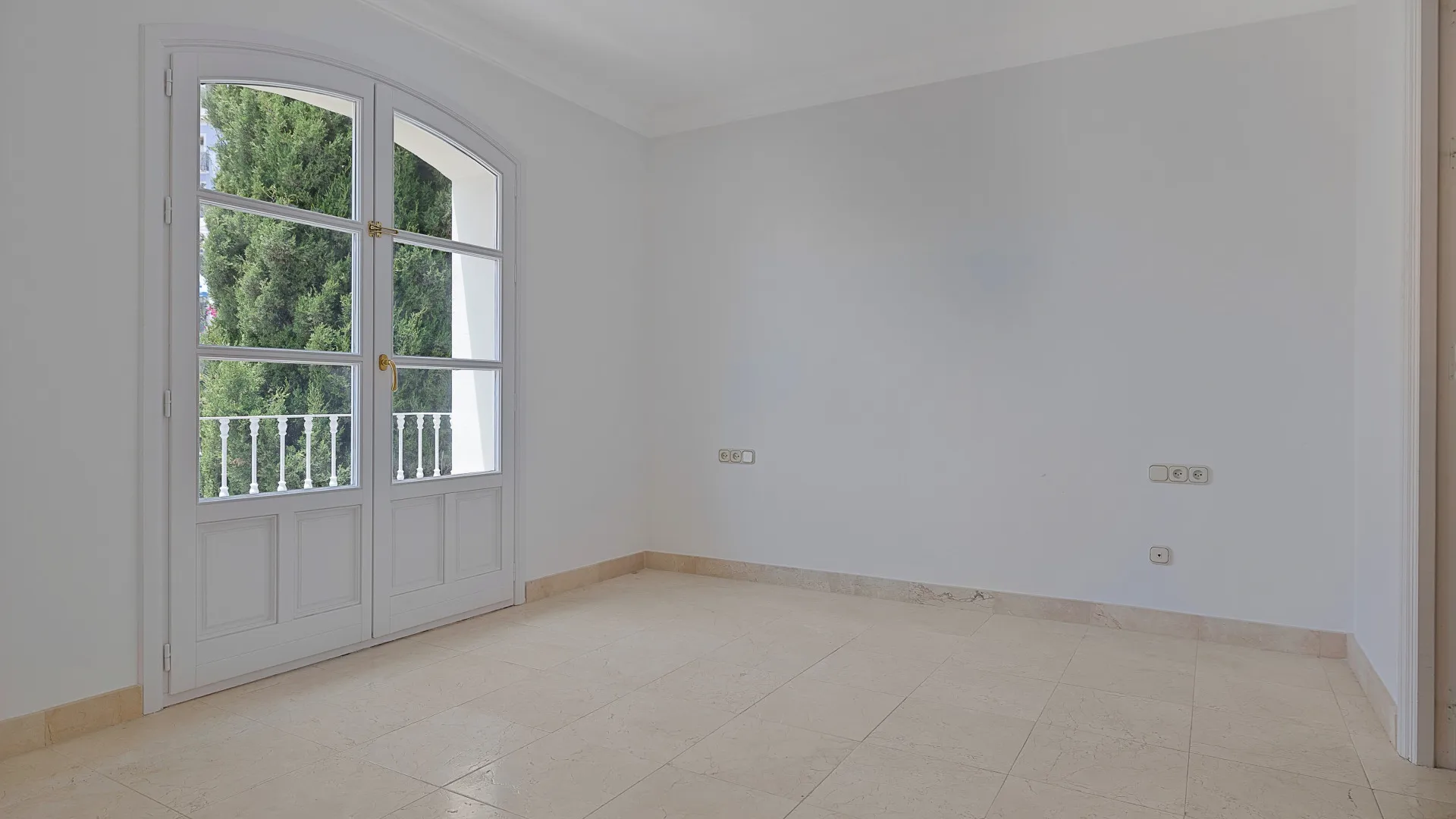 3 bedrooms Benahavis town house for sale