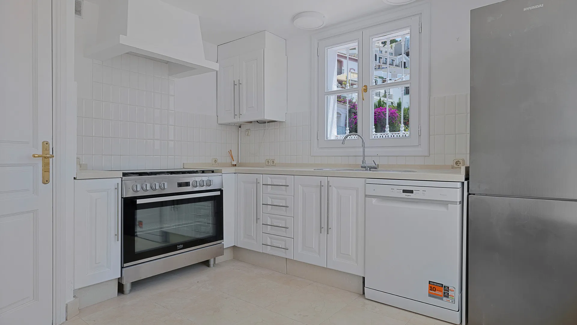 3 bedrooms Benahavis town house for sale