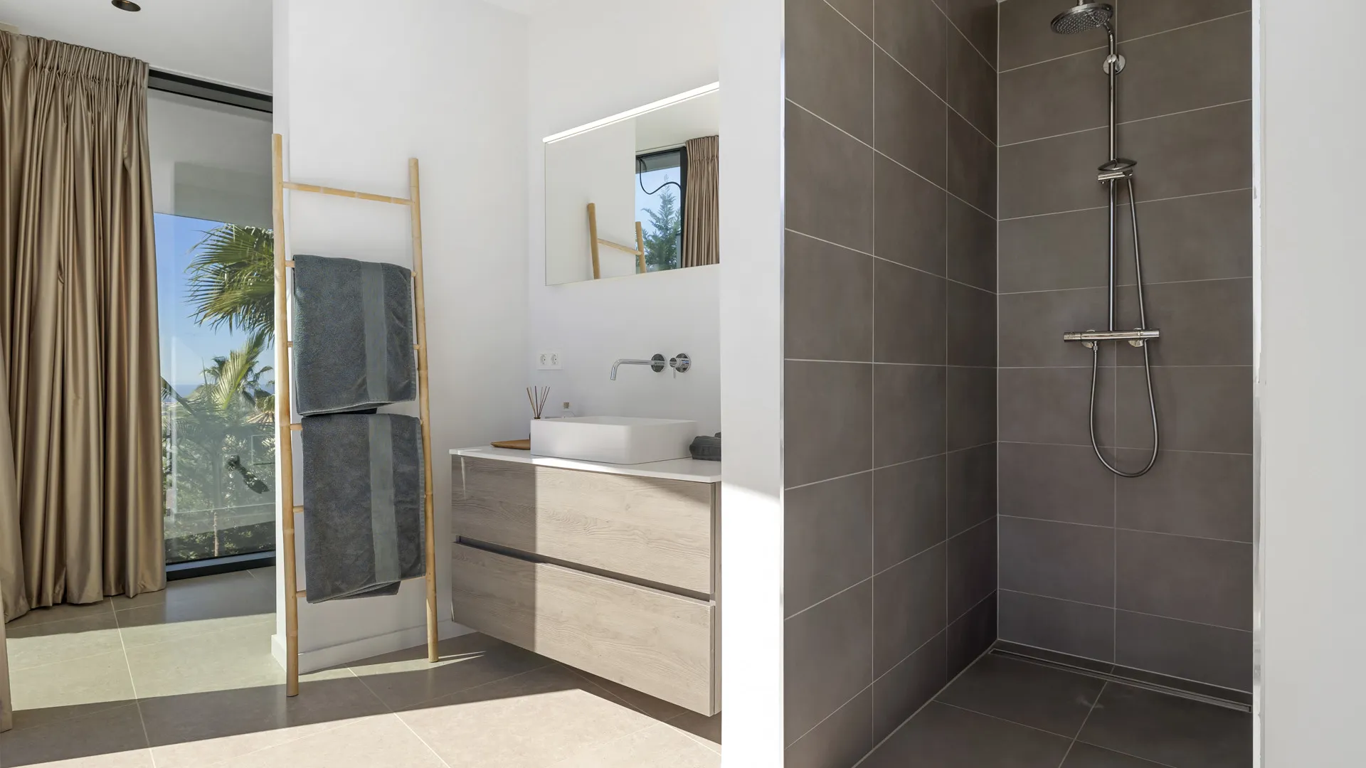 La Alqueria, villa de 5 dormitorios en venta