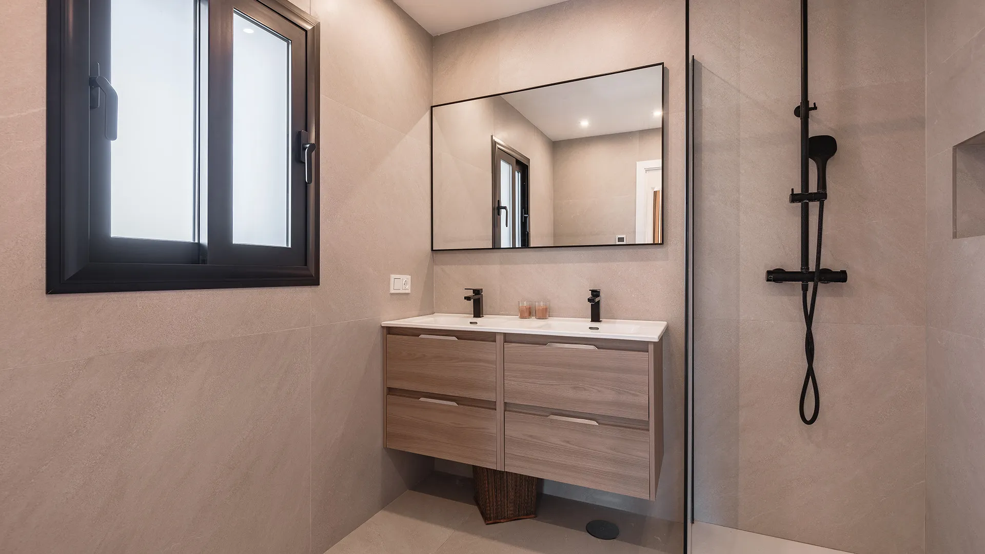 Guadalmina Alta, villa de 4 dormitorios a la venta