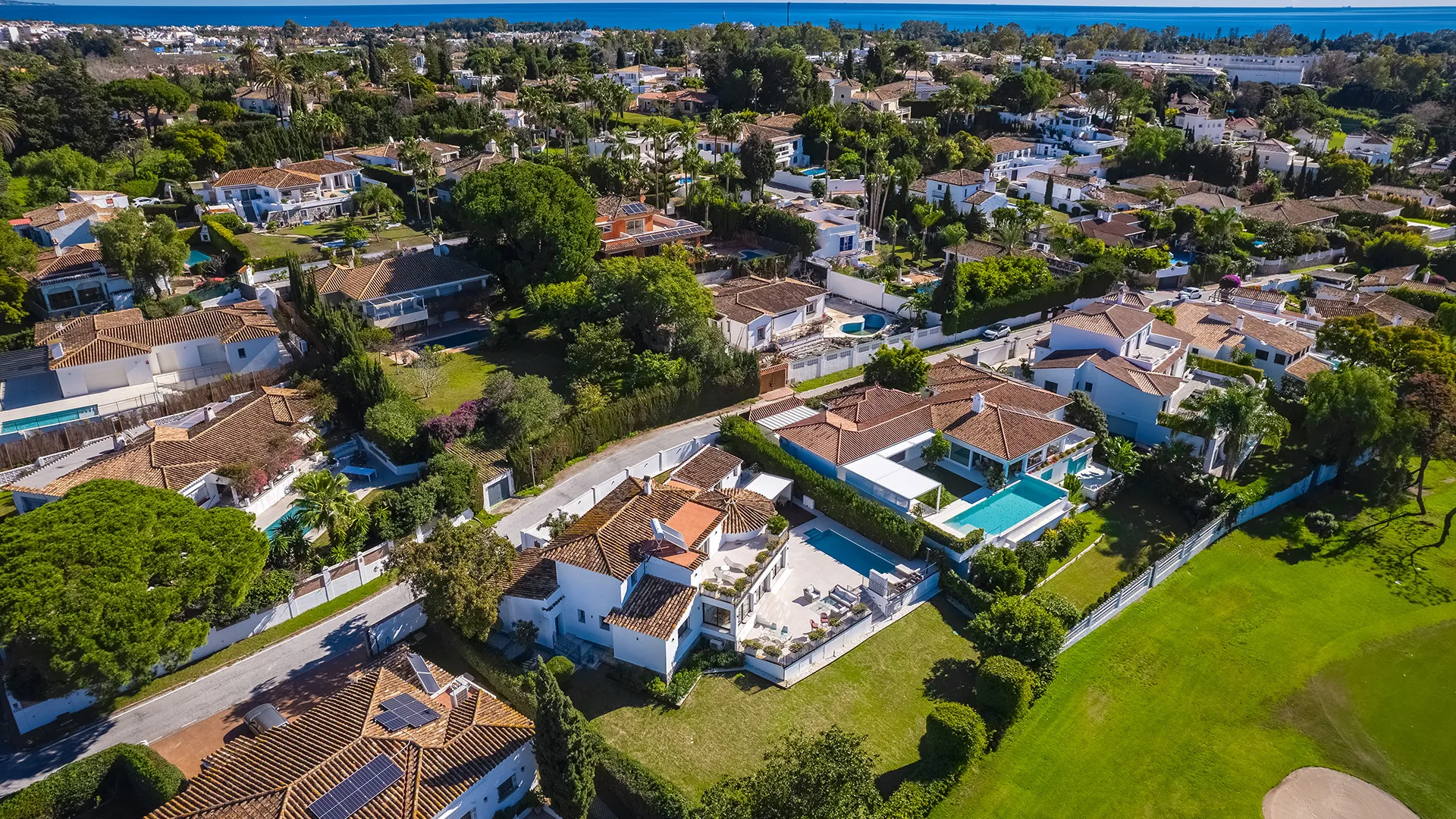 Guadalmina Alta, villa de 4 dormitorios a la venta