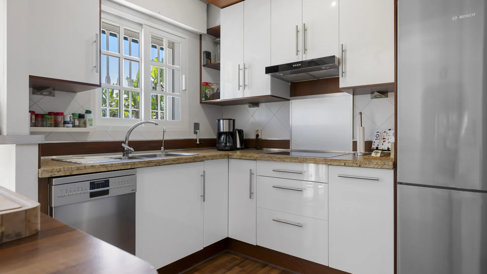 Nueva Andalucia, villa con 5 dormitorios en venta
