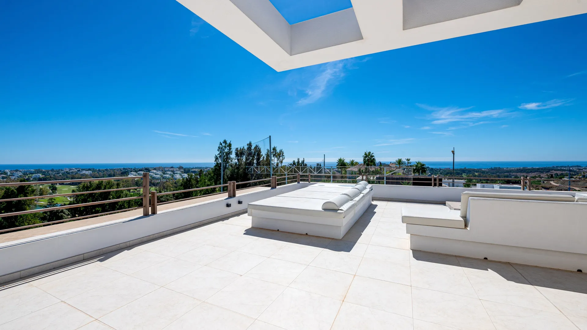 Se vende villa en La Alqueria de 8 dormitorios