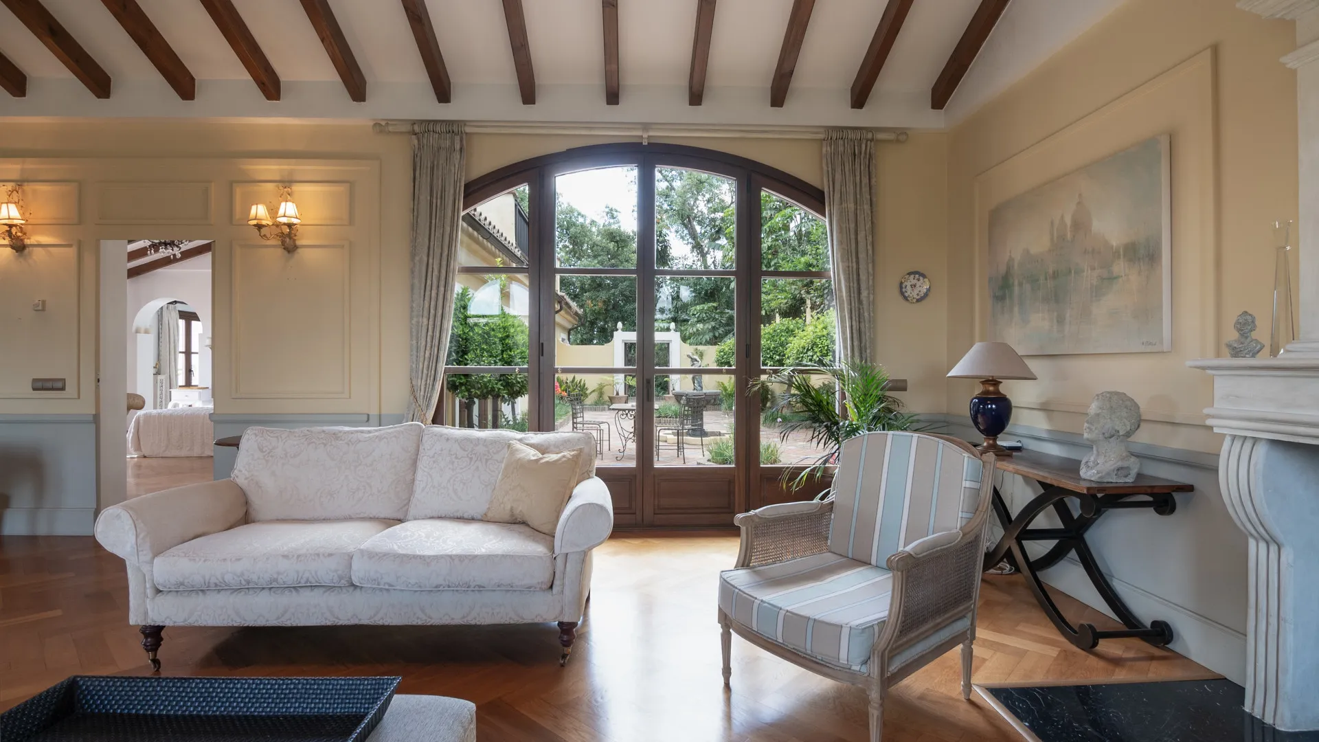 For sale villa in Valderrama Golf