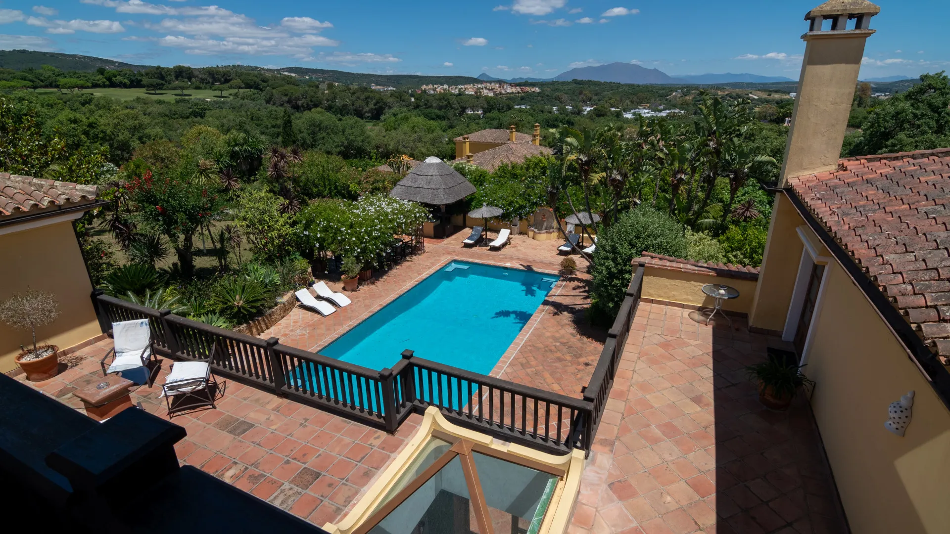 For sale villa in Valderrama Golf