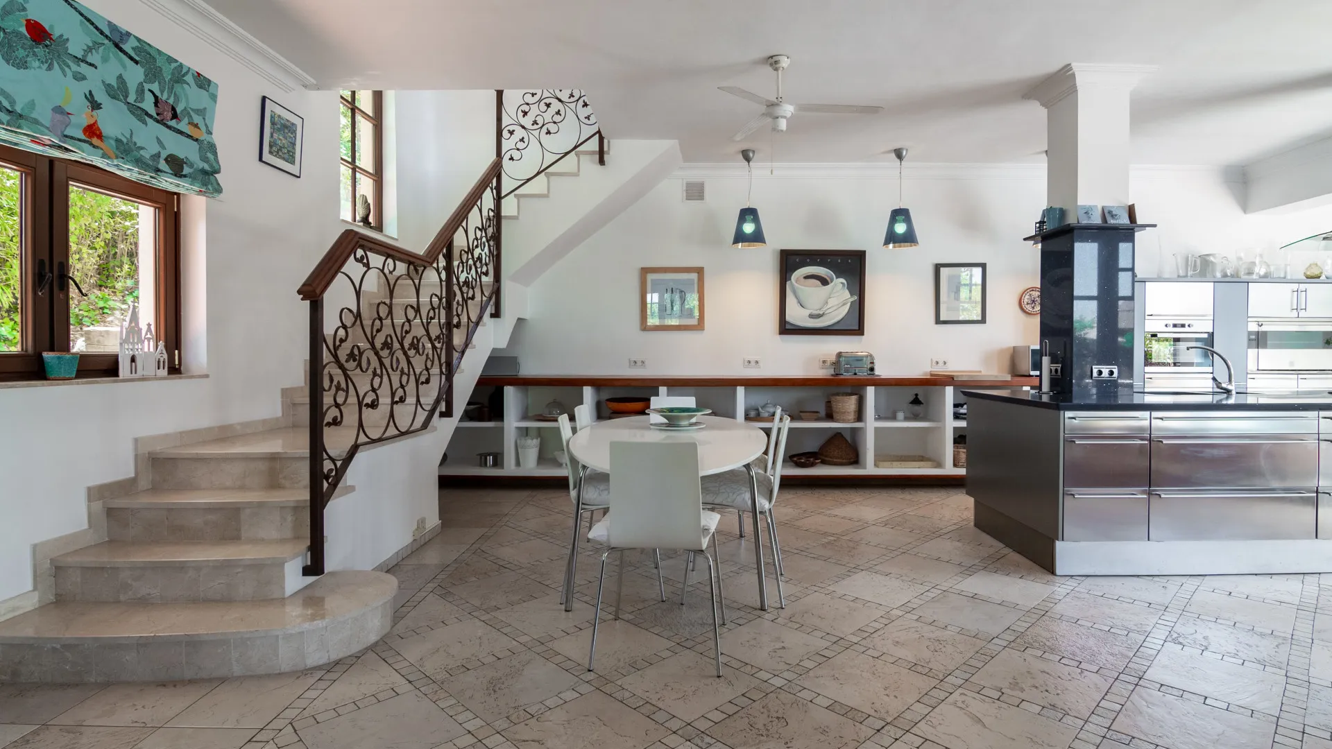 For sale villa in Valderrama Golf