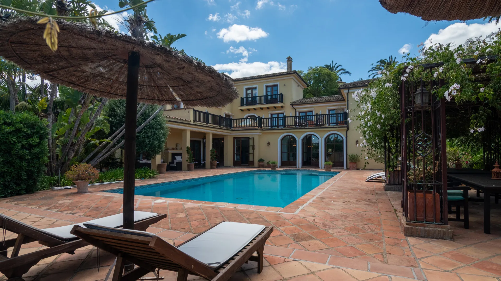 For sale villa in Valderrama Golf
