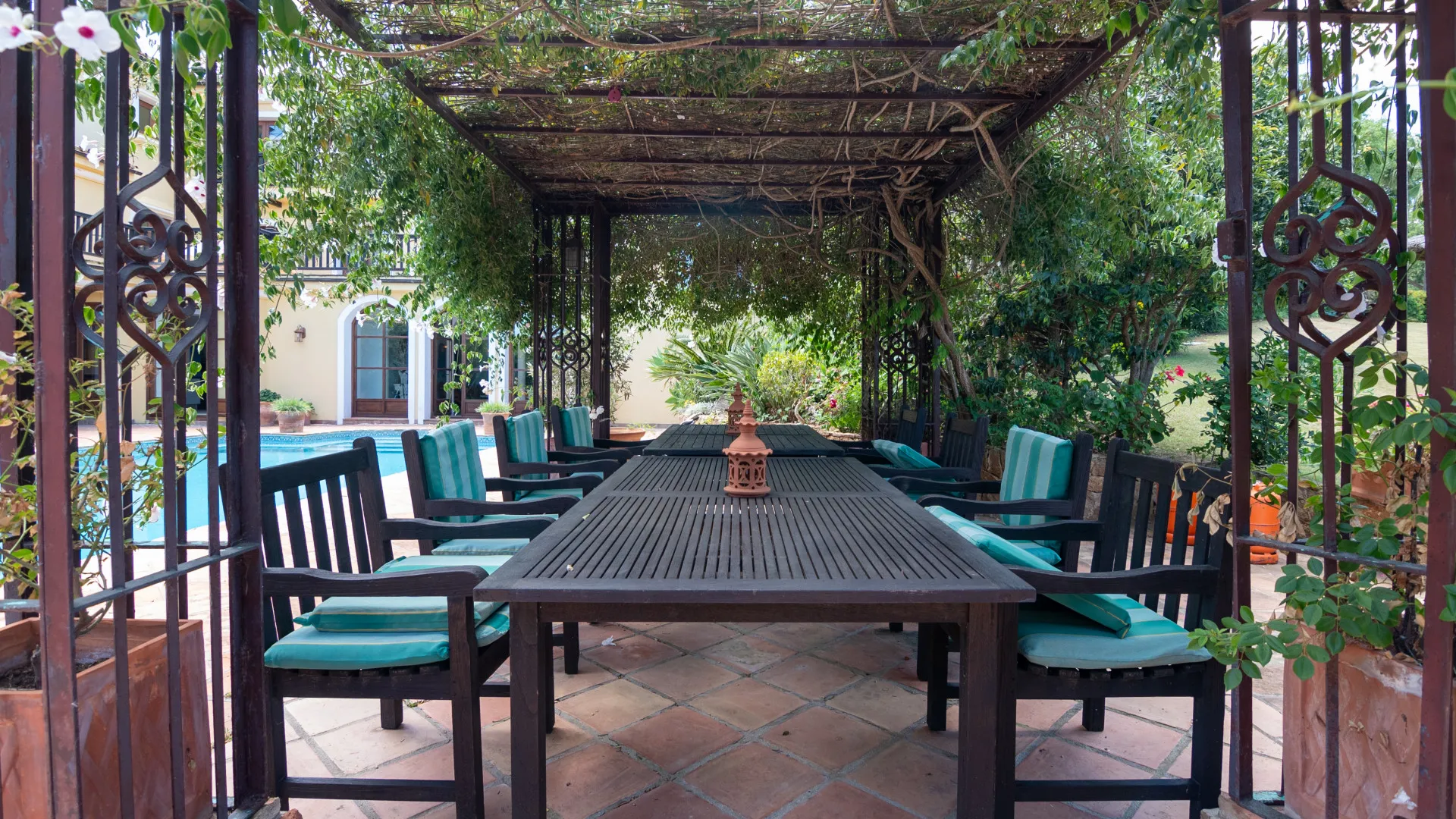 For sale villa in Valderrama Golf