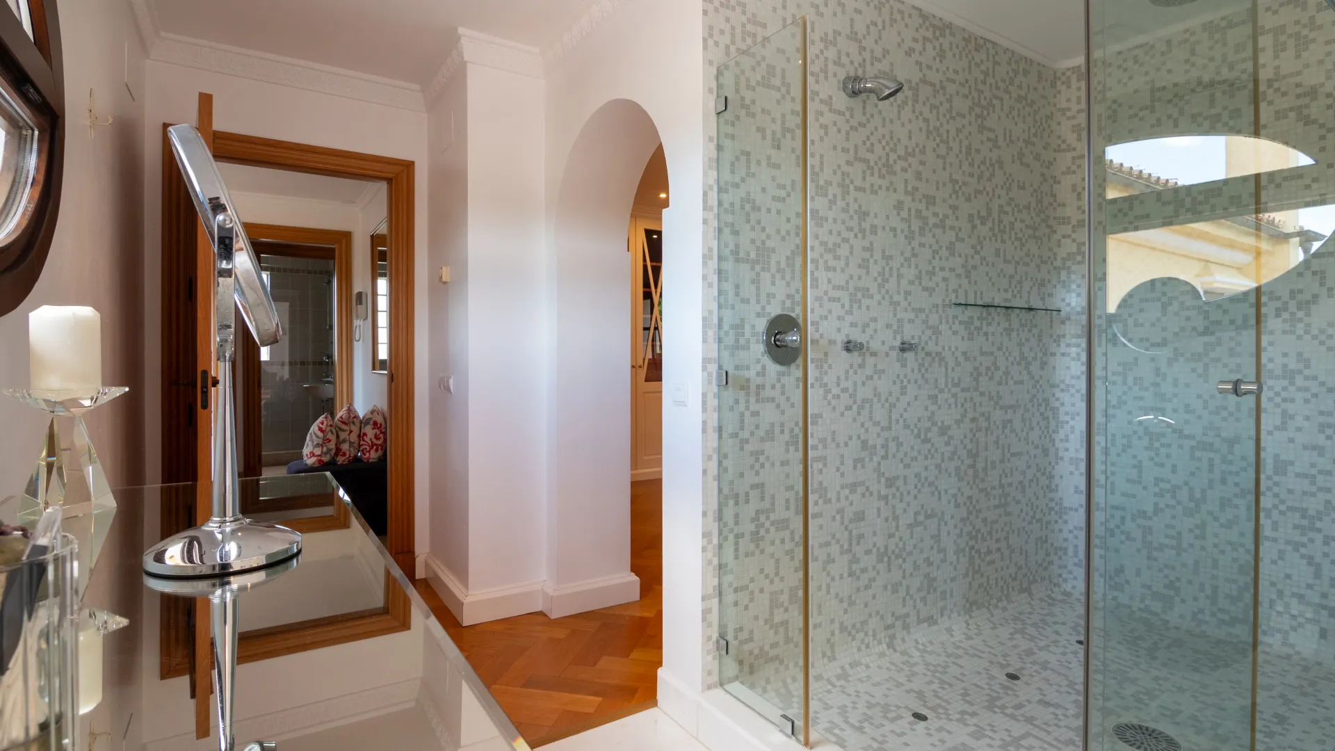 For sale villa in Valderrama Golf