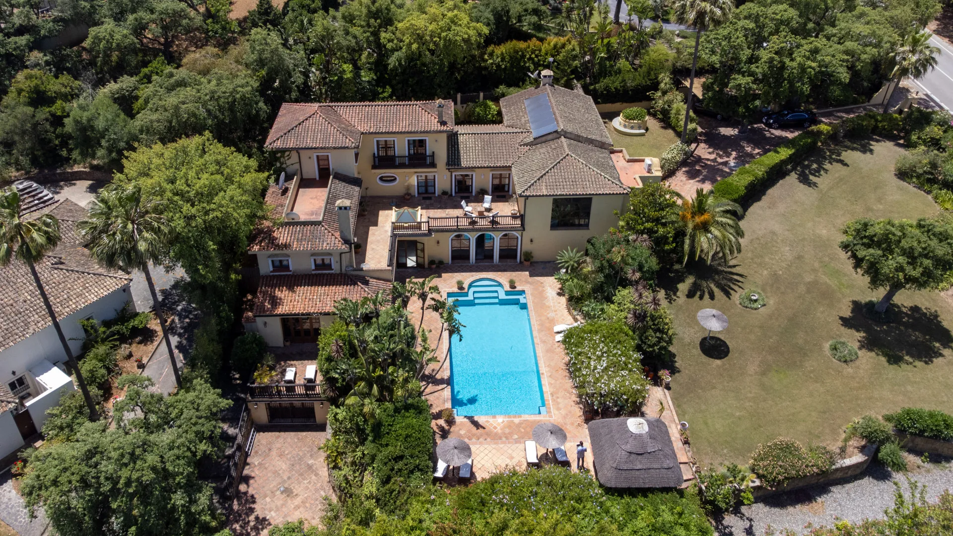 For sale villa in Valderrama Golf